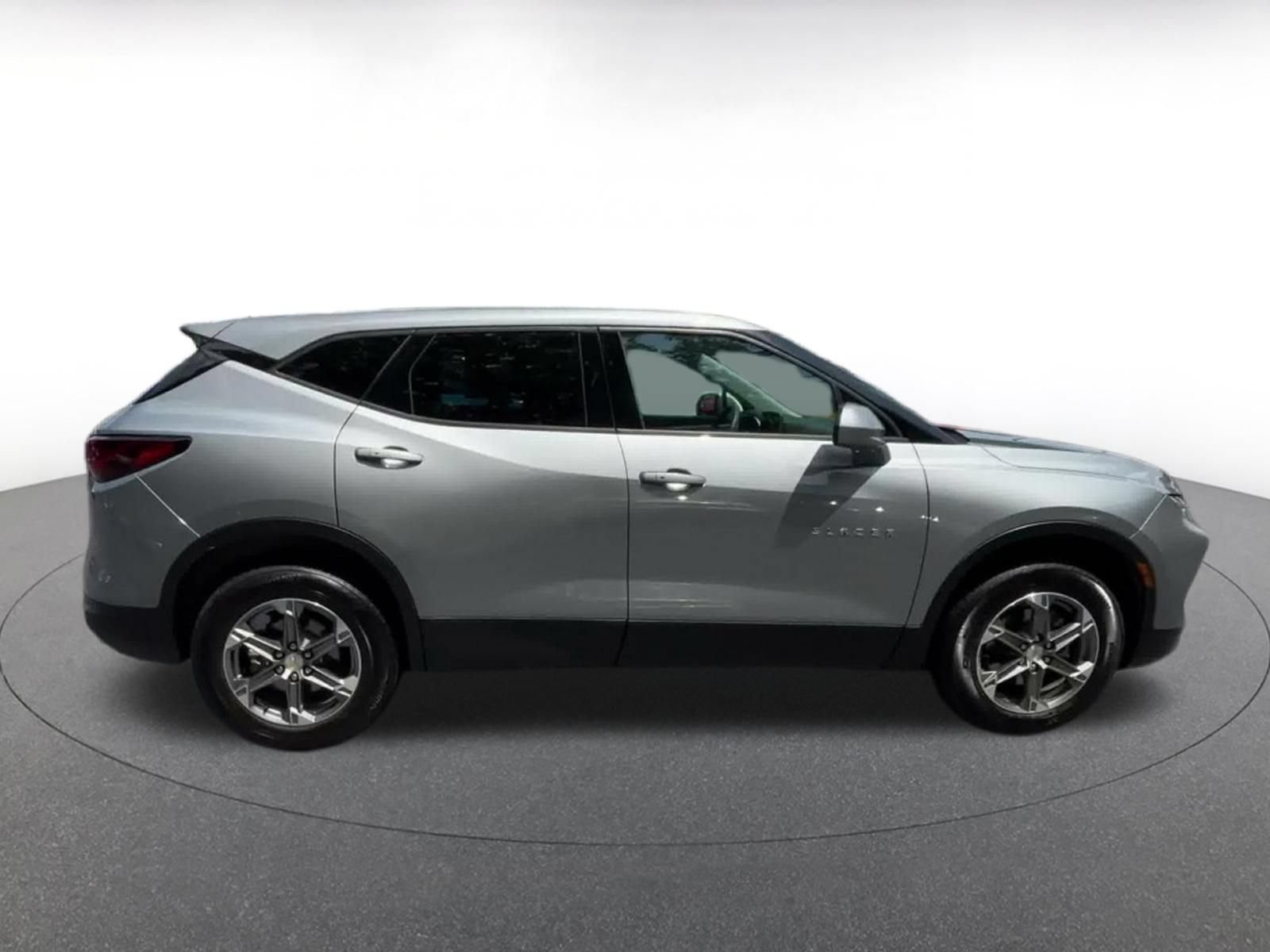 Thumbnail: 2026 Chevrolet Blazer - 15