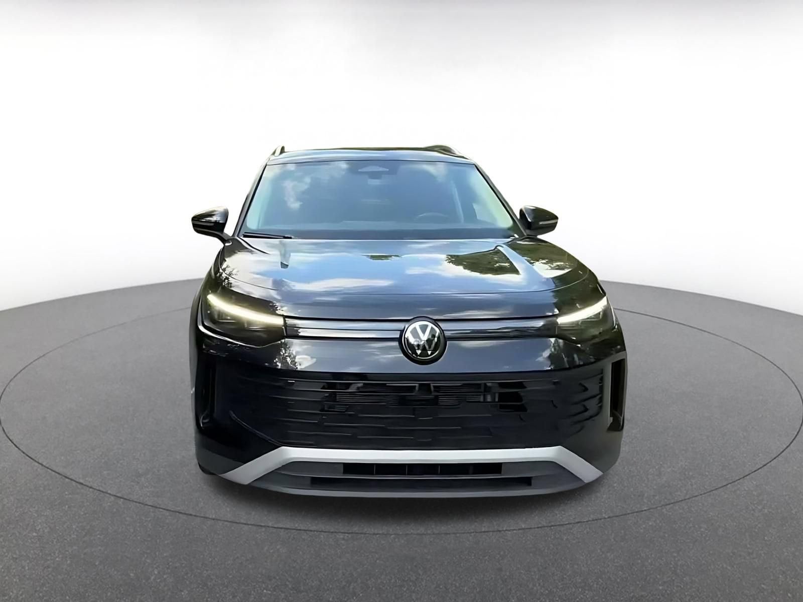 Thumbnail: 2026 Volkswagen Tiguan - 3