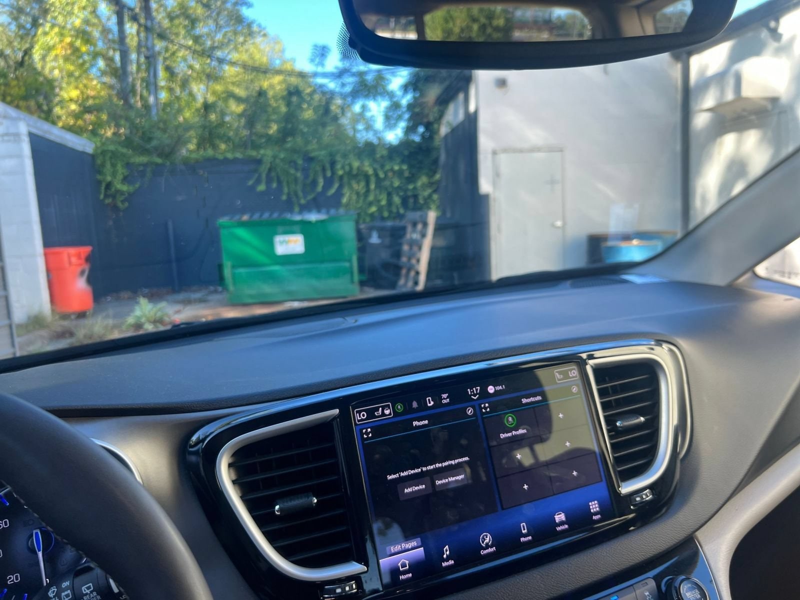 Thumbnail: 2024 Chrysler Pacifica - 16
