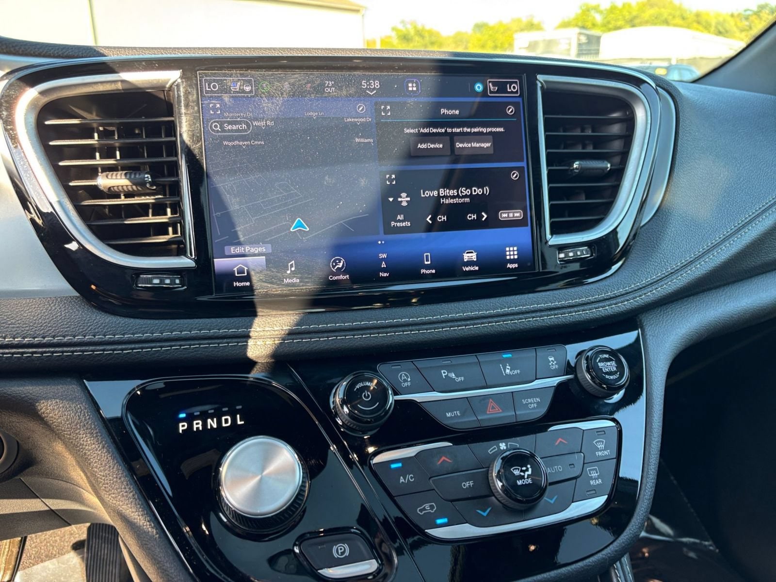 Thumbnail: 2025 Chrysler Pacifica - 19