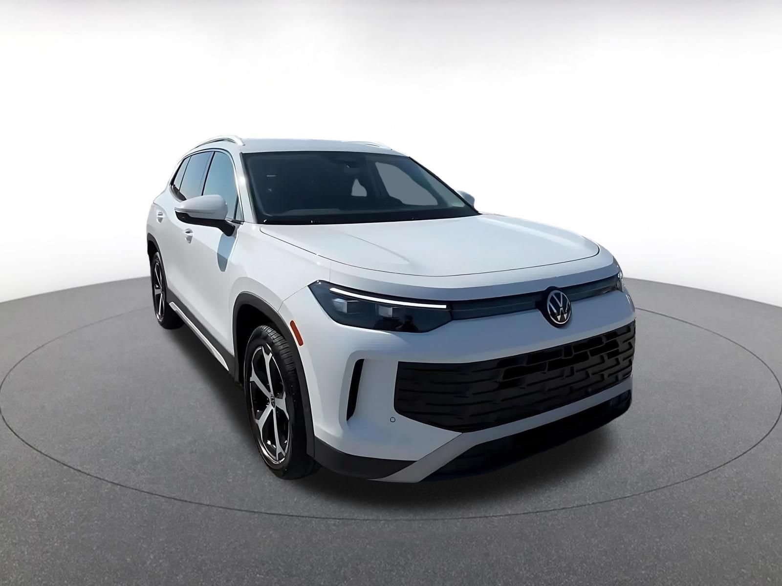 Thumbnail: 2026 Volkswagen Tiguan - 3