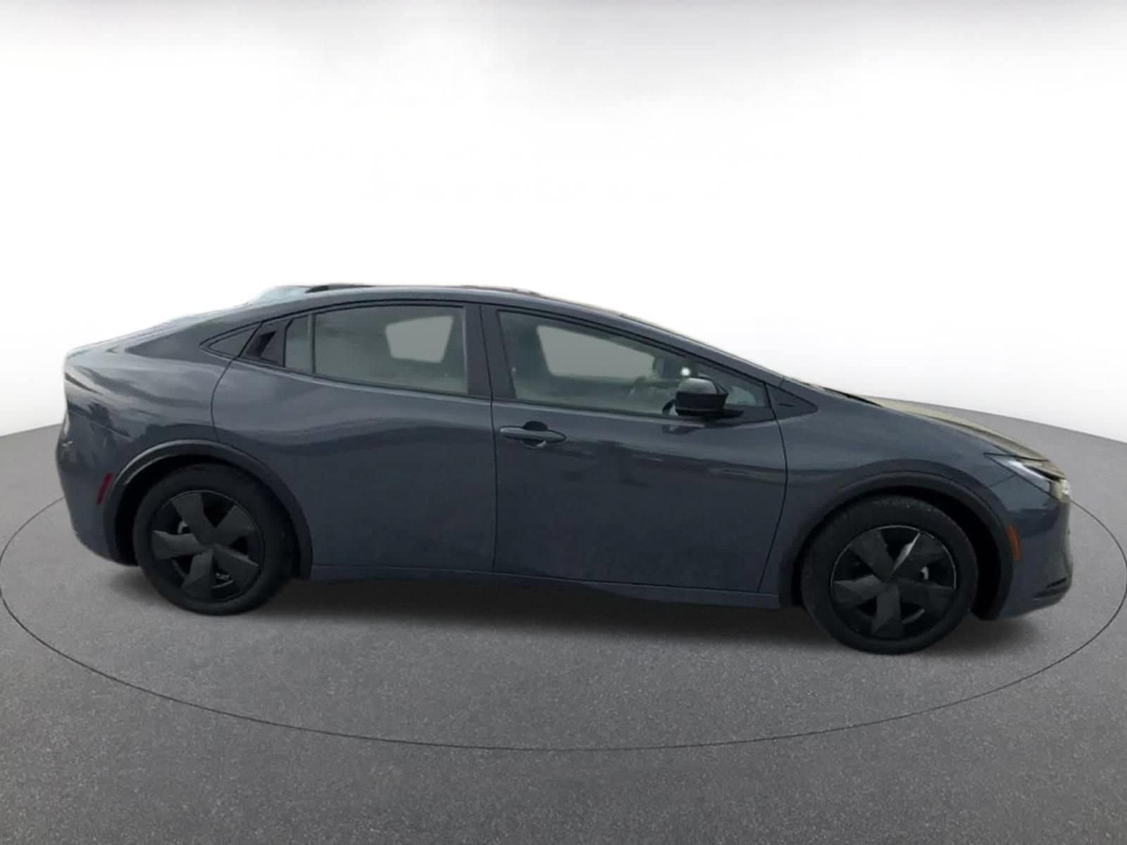 Thumbnail: 2025 Toyota Prius - 15