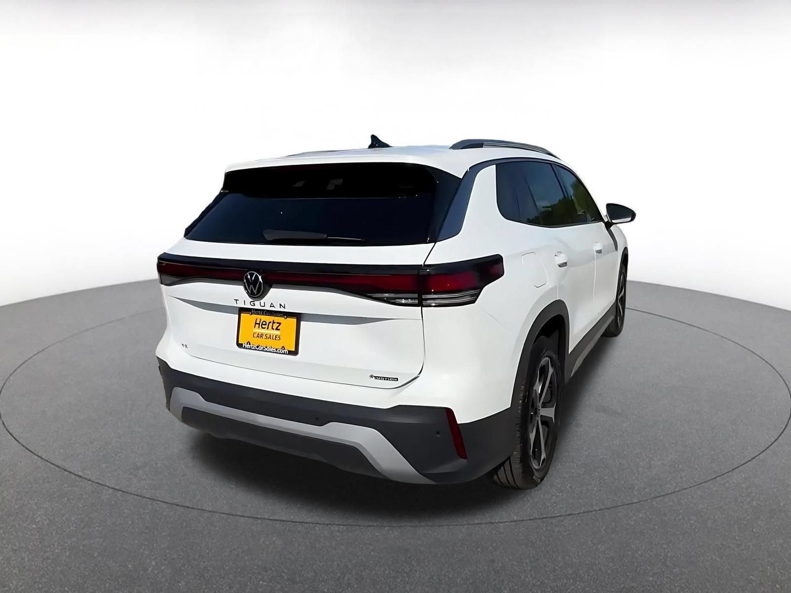 Thumbnail: 2026 Volkswagen Tiguan - 13