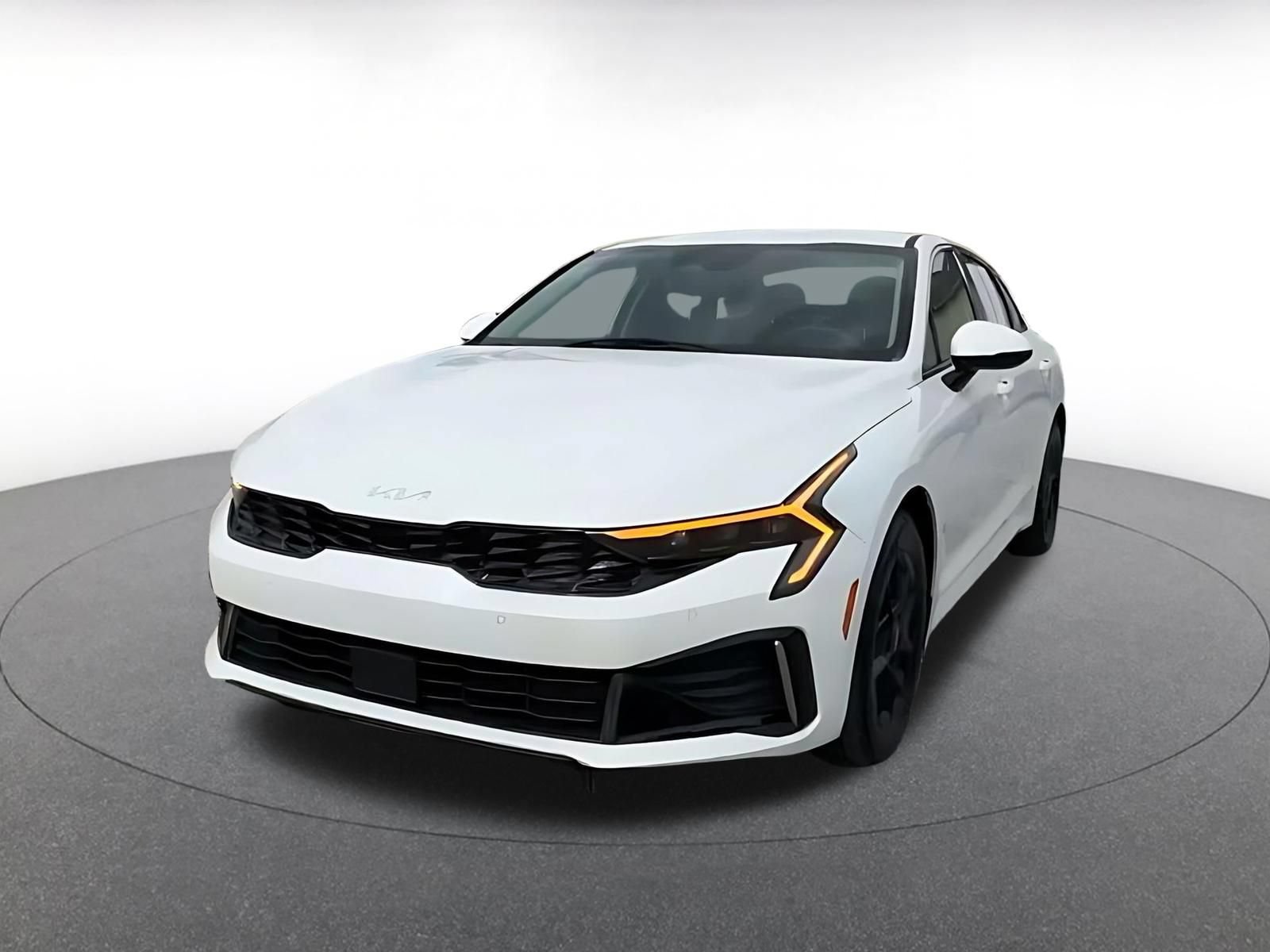 Thumbnail: 2025 Kia K5 - 6