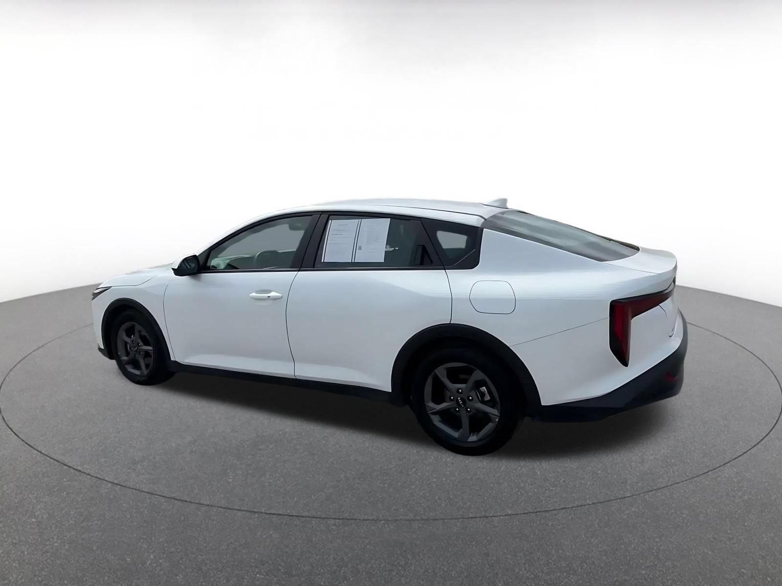 Thumbnail: 2025 Kia K4 - 9