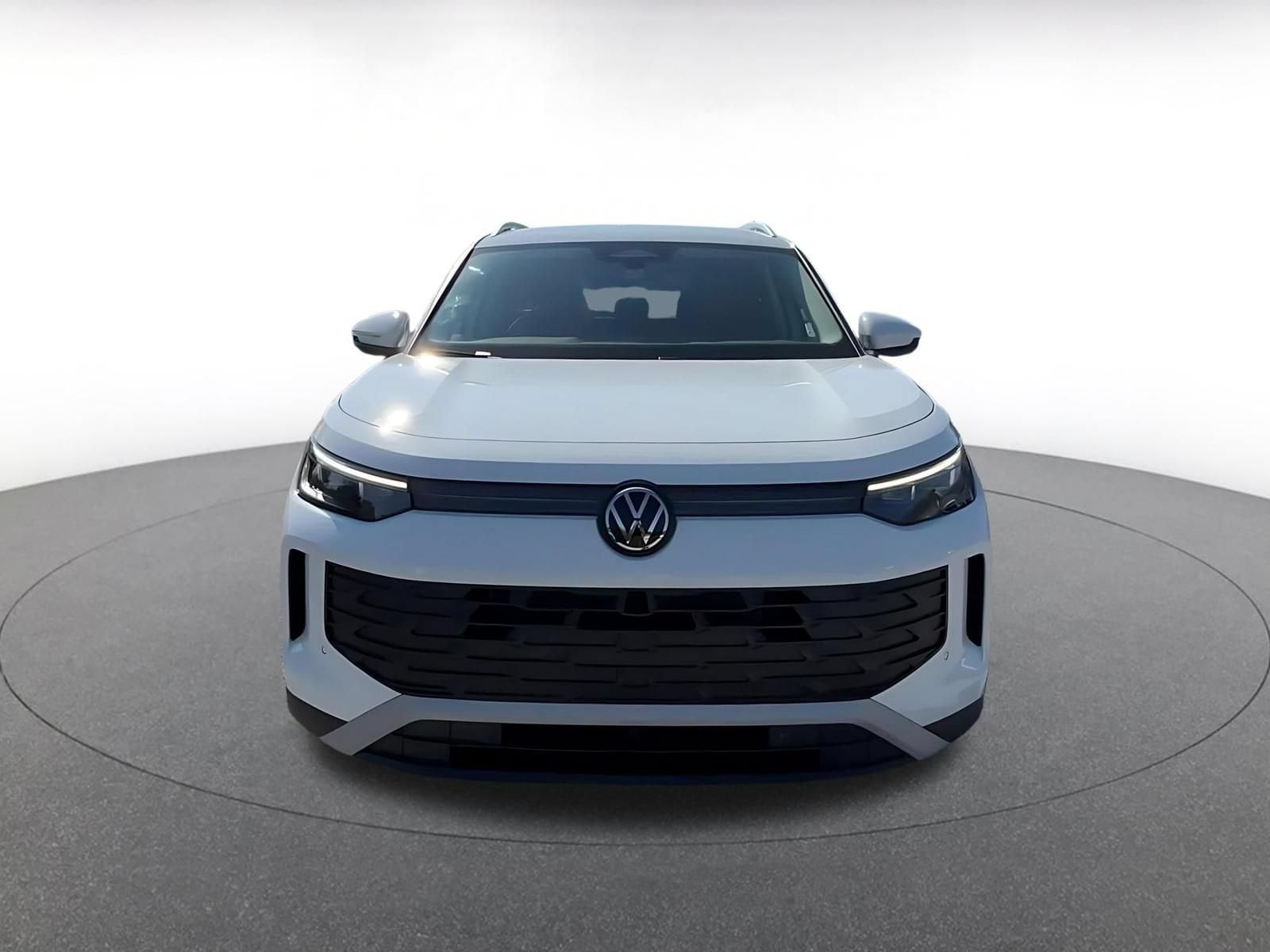 Thumbnail: 2026 Volkswagen Tiguan - 4