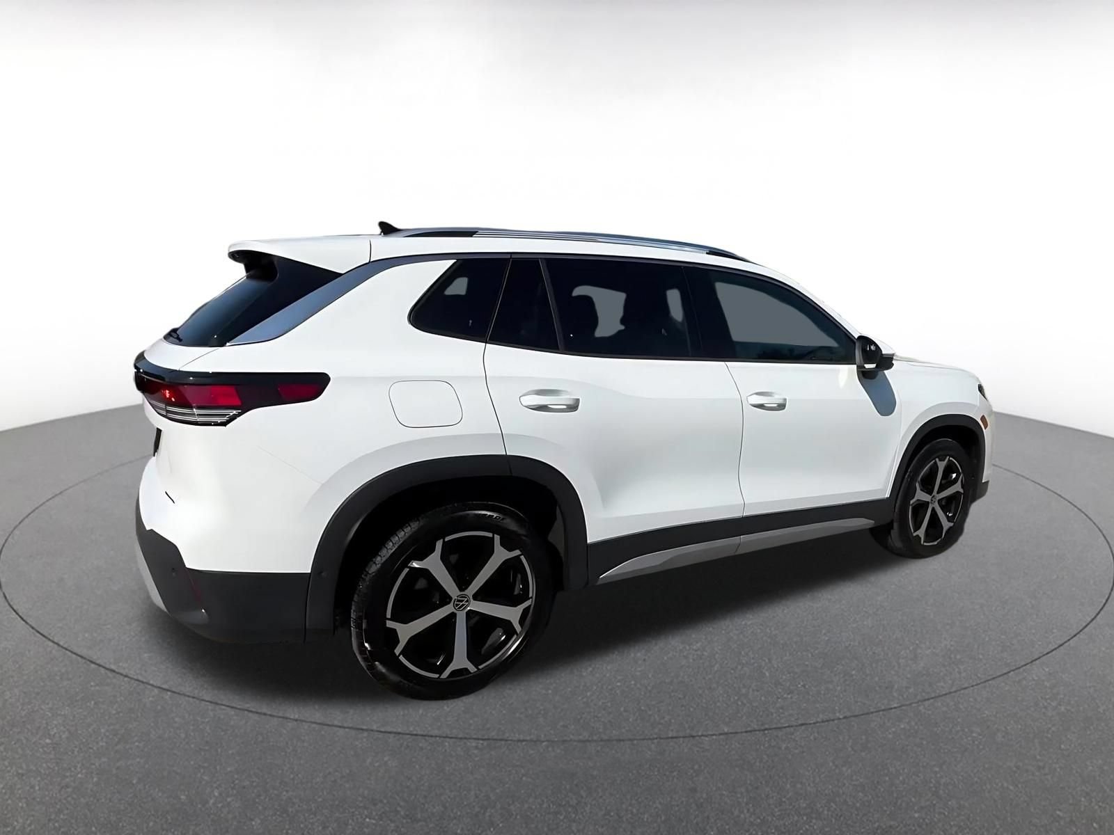 Thumbnail: 2026 Volkswagen Tiguan - 14