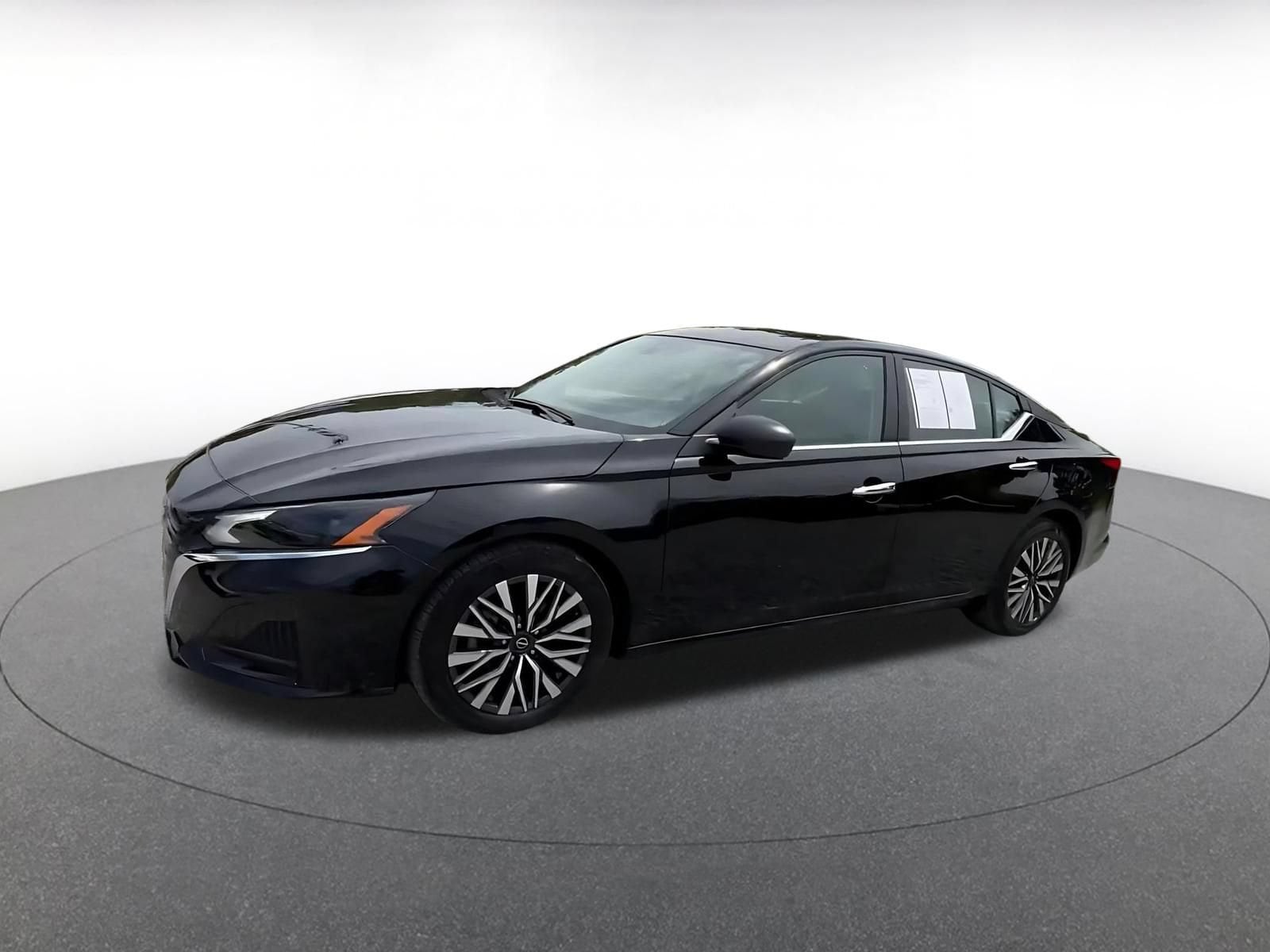 Thumbnail: 2025 Nissan Altima - 7