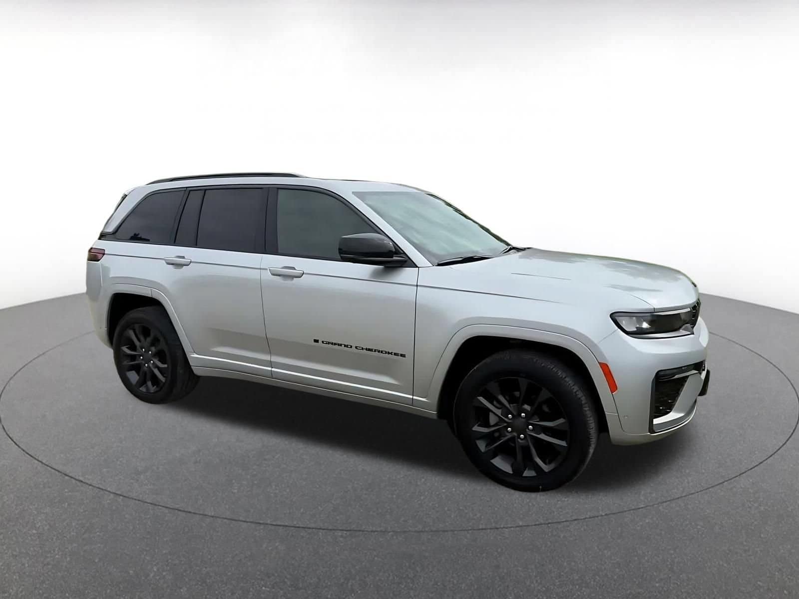 Thumbnail: 2026 Jeep Grand Cherokee - 2