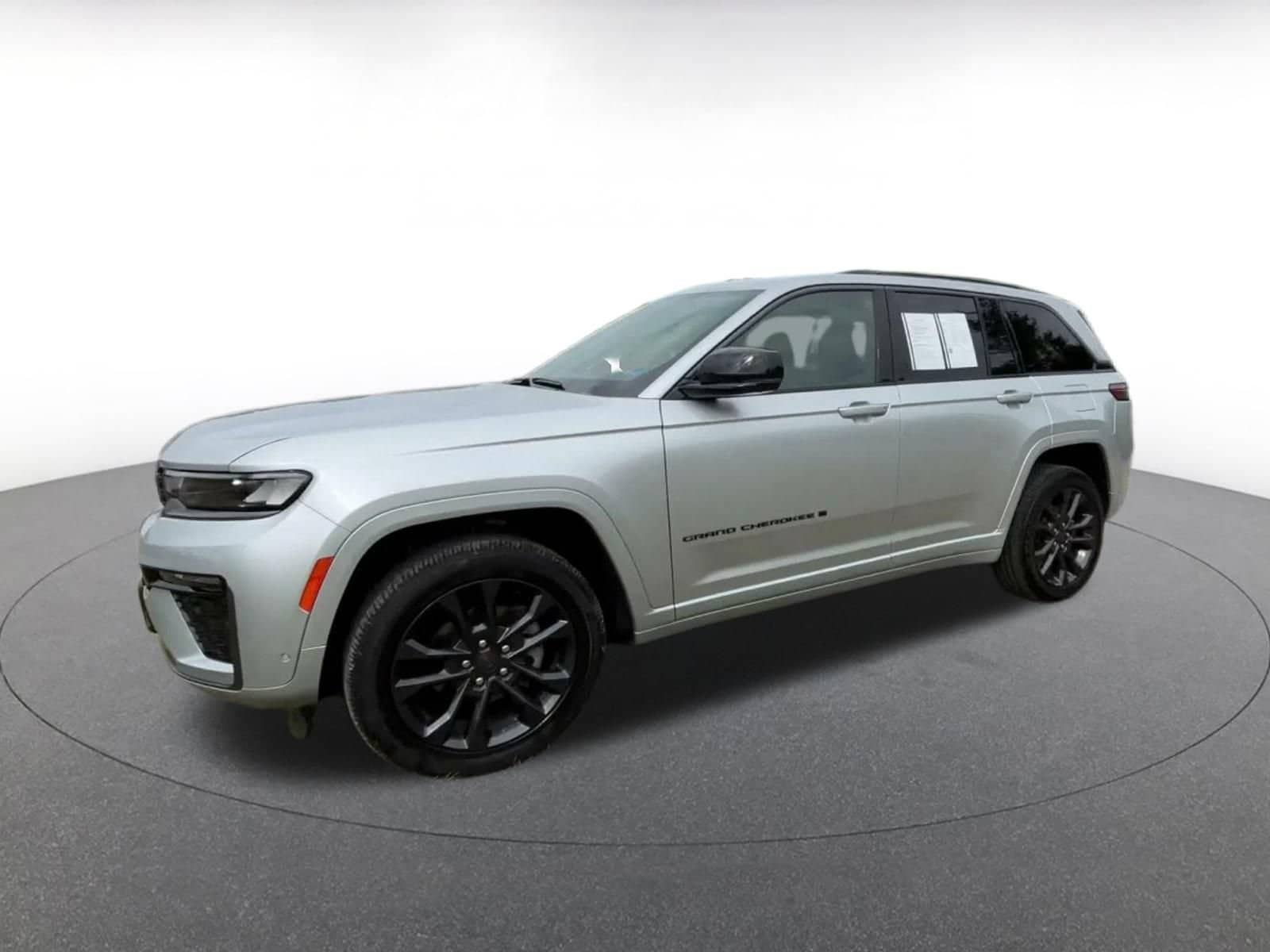 Thumbnail: 2026 Jeep Grand Cherokee - 7
