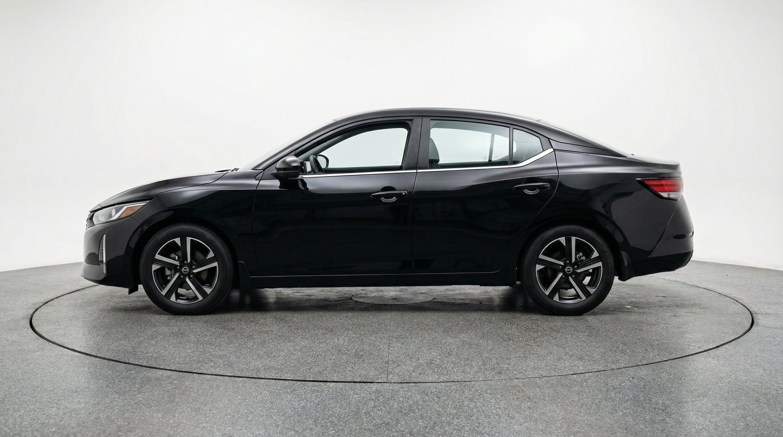 Thumbnail: 2025 Nissan Sentra - 5
