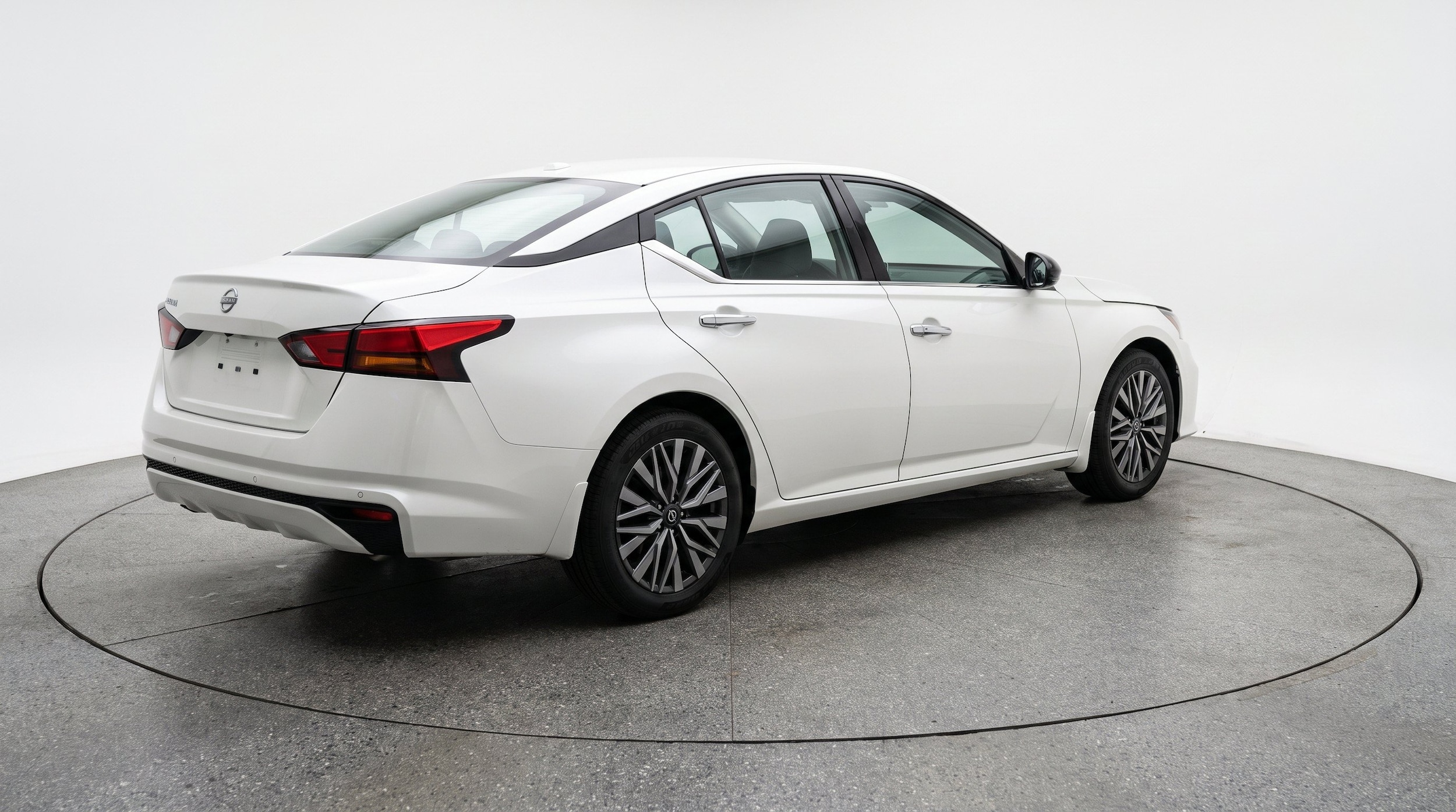 Thumbnail: 2025 Nissan Altima - 9