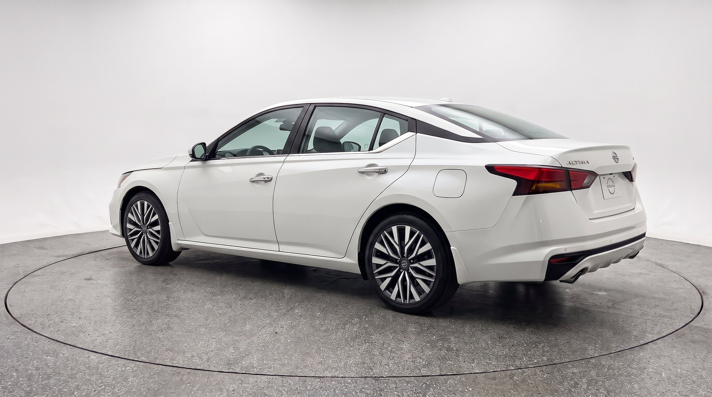 Thumbnail: 2025 Nissan Altima - 6