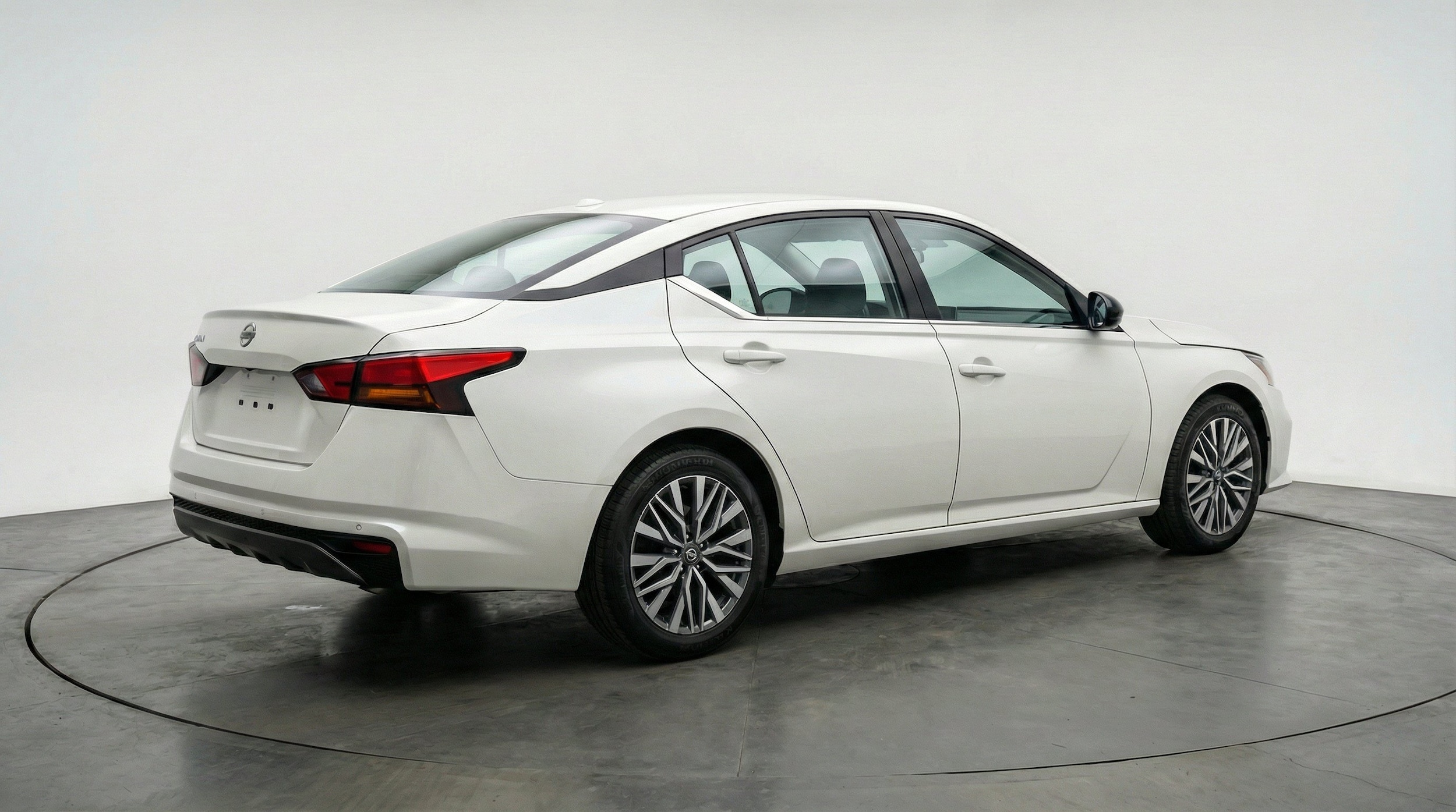 Thumbnail: 2025 Nissan Altima - 9