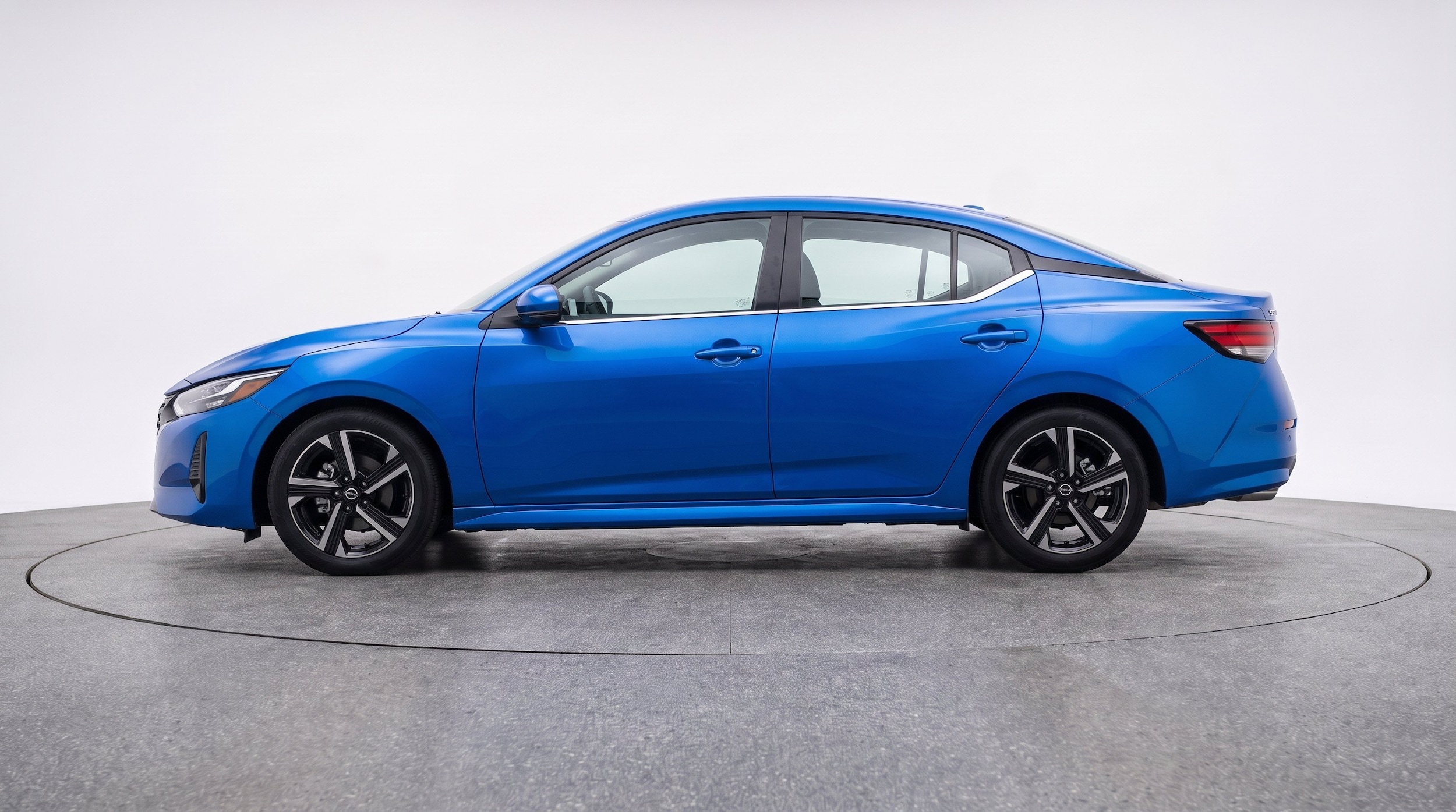 Thumbnail: 2025 Nissan Sentra - 5