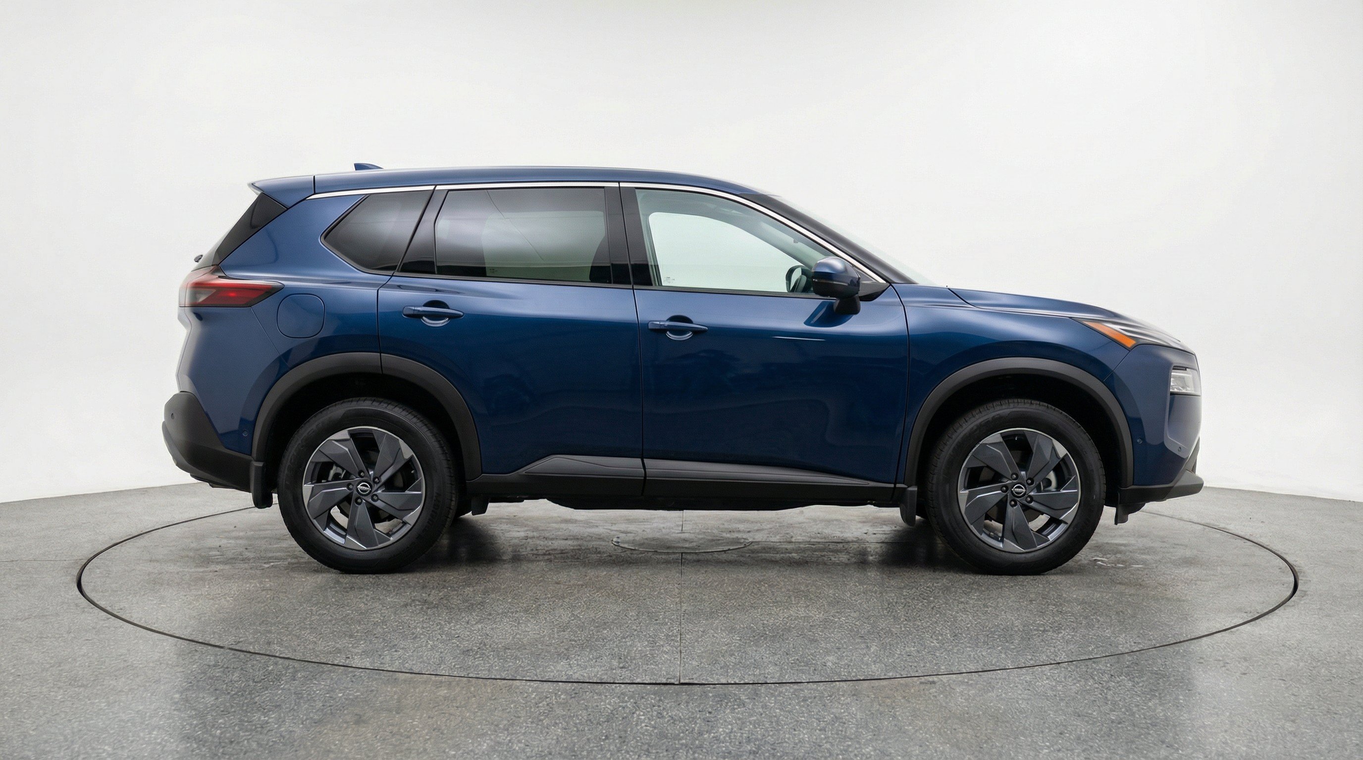 Thumbnail: 2025 Nissan Rogue - 10