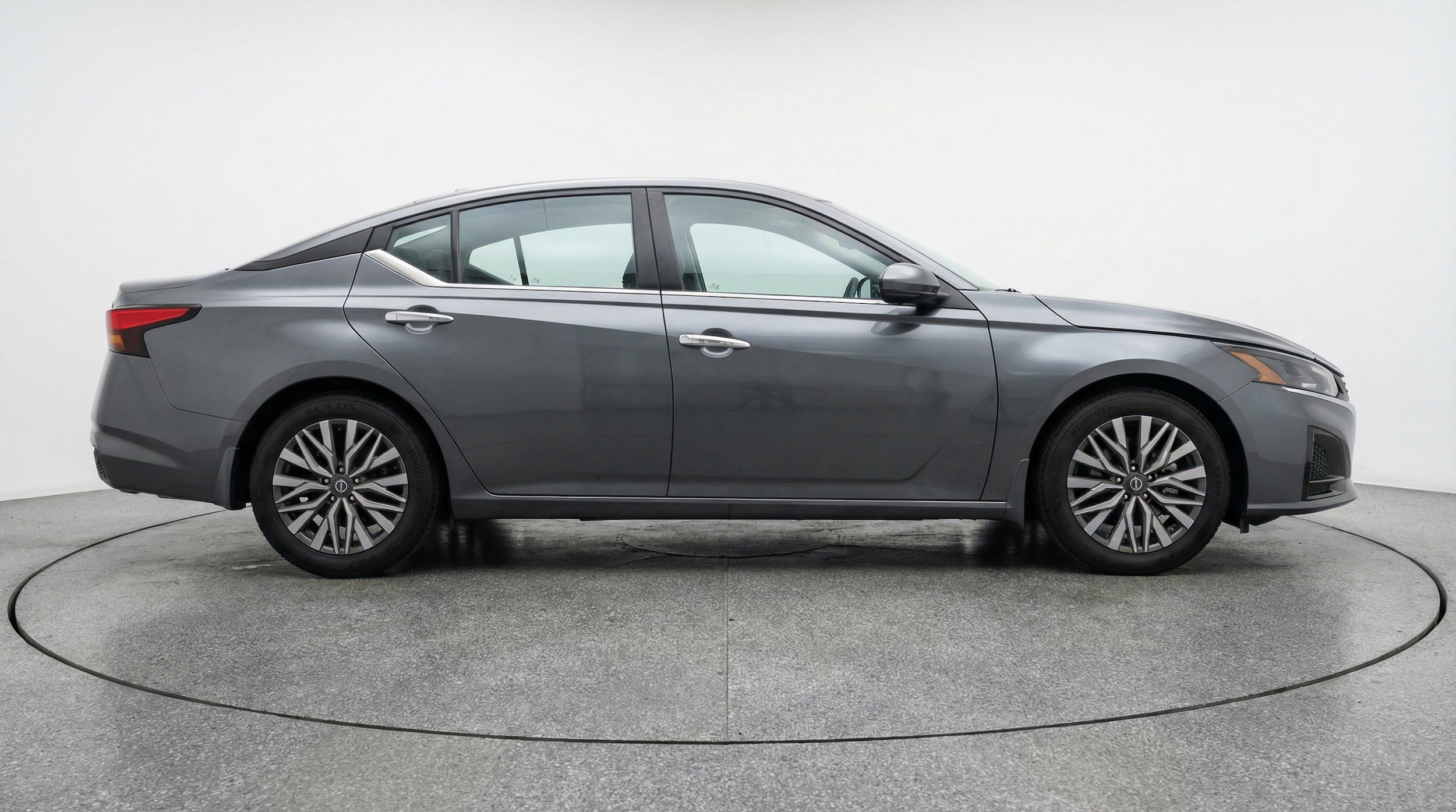 Thumbnail: 2025 Nissan Altima - 10