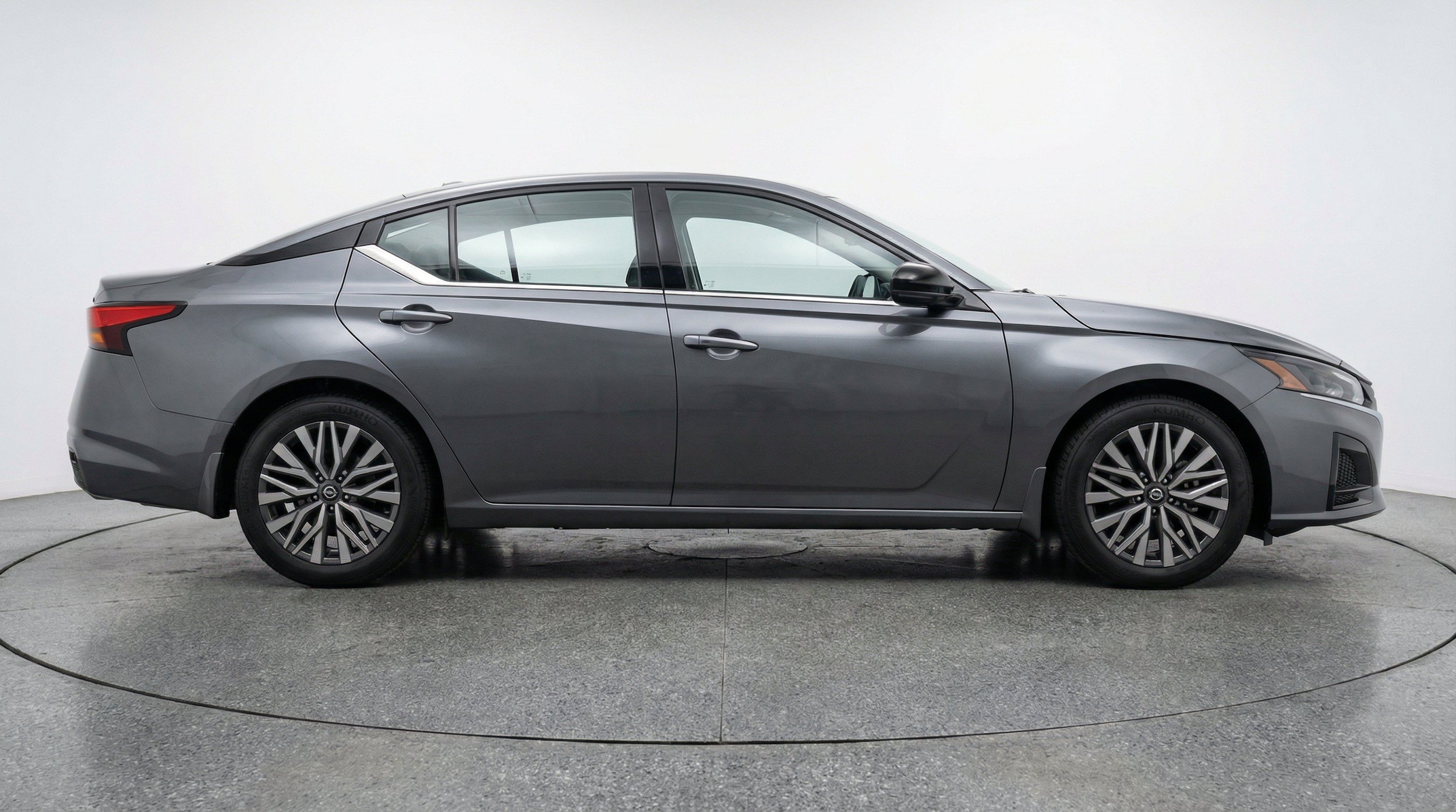Thumbnail: 2025 Nissan Altima - 10