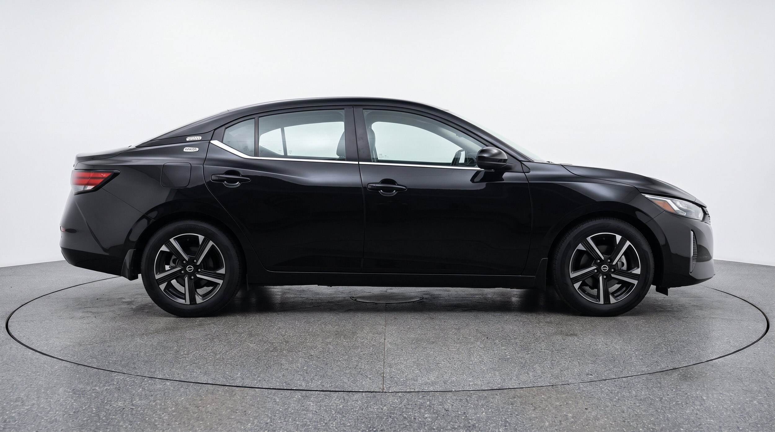 Thumbnail: 2025 Nissan Sentra - 11