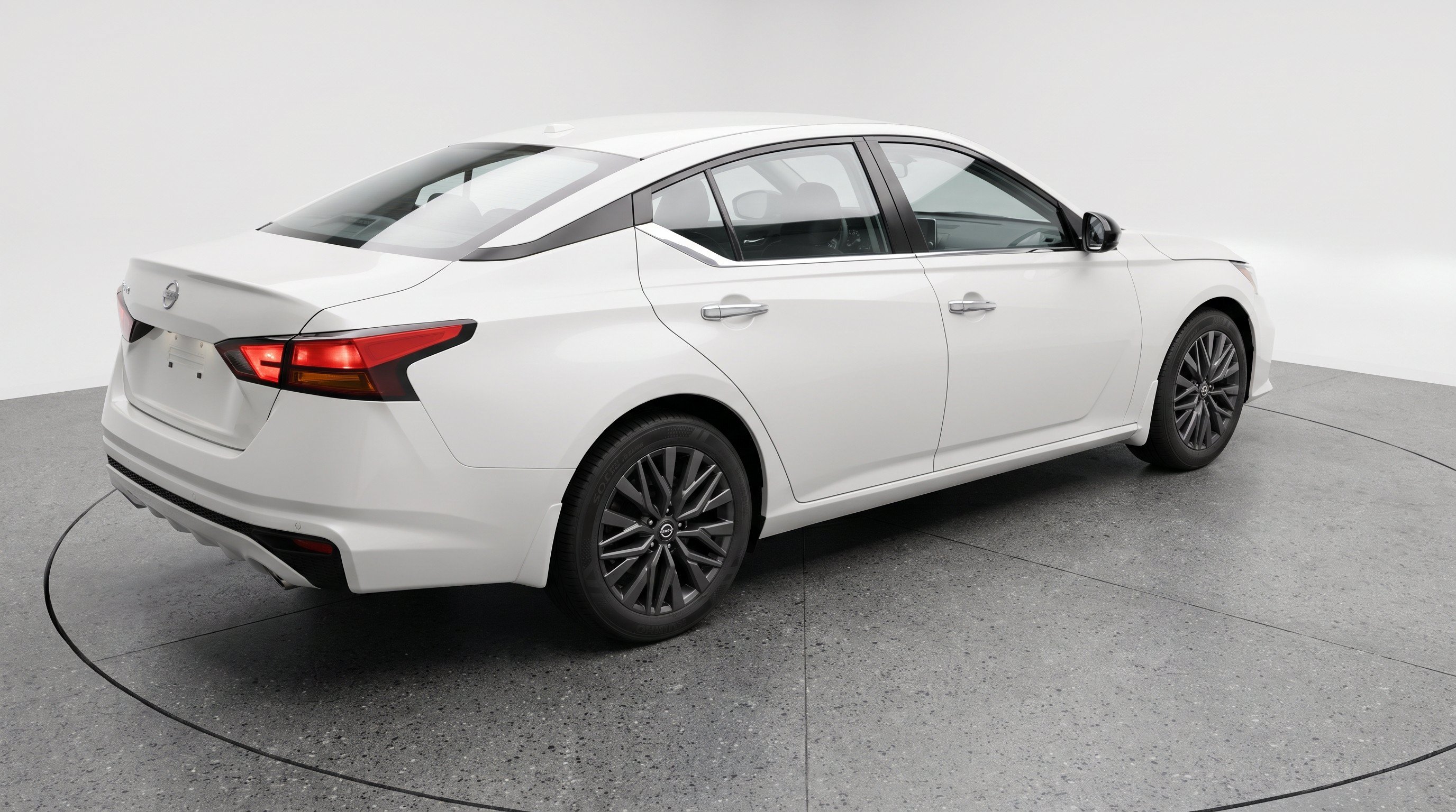 Thumbnail: 2025 Nissan Altima - 9