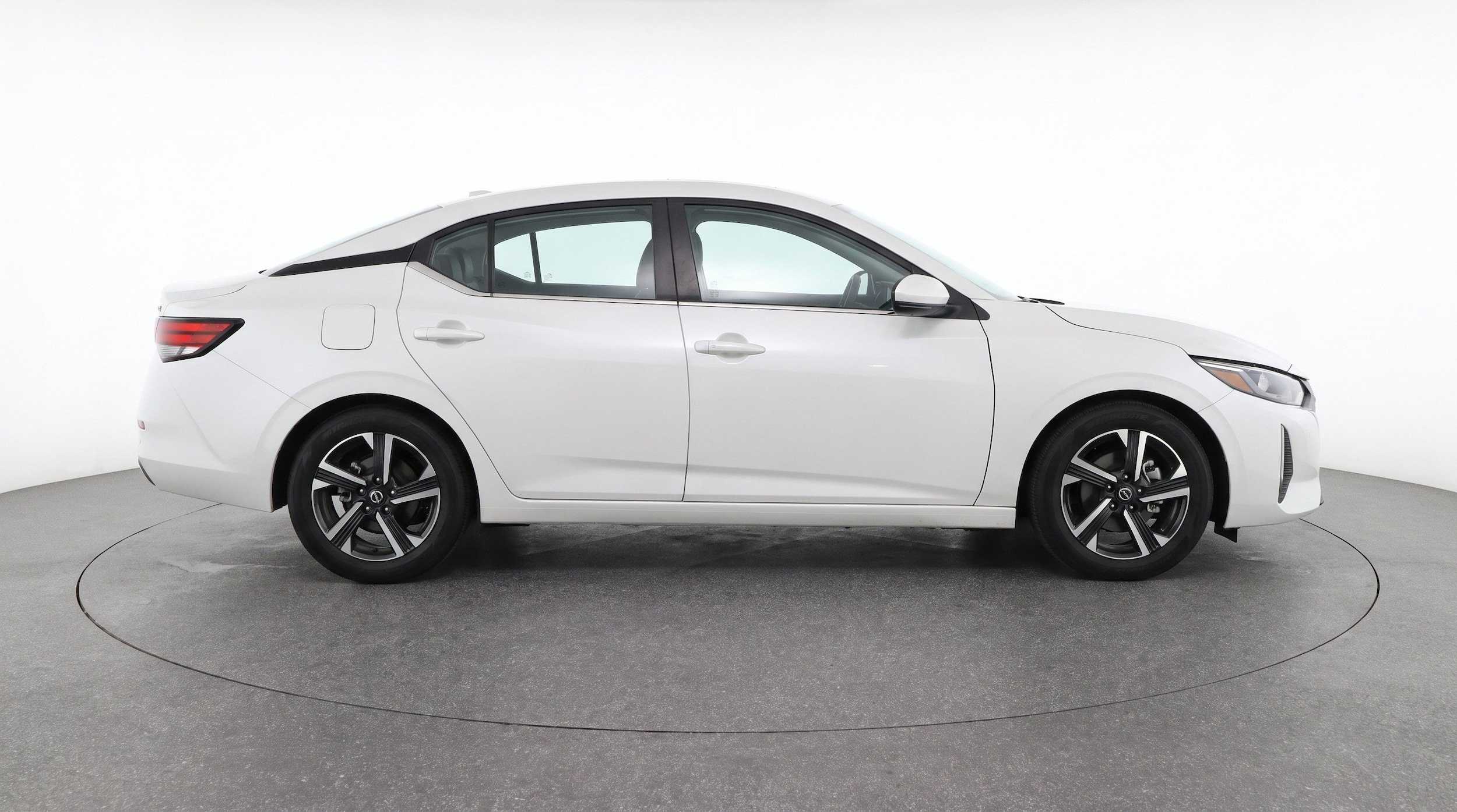 Thumbnail: 2025 Nissan Sentra - 10