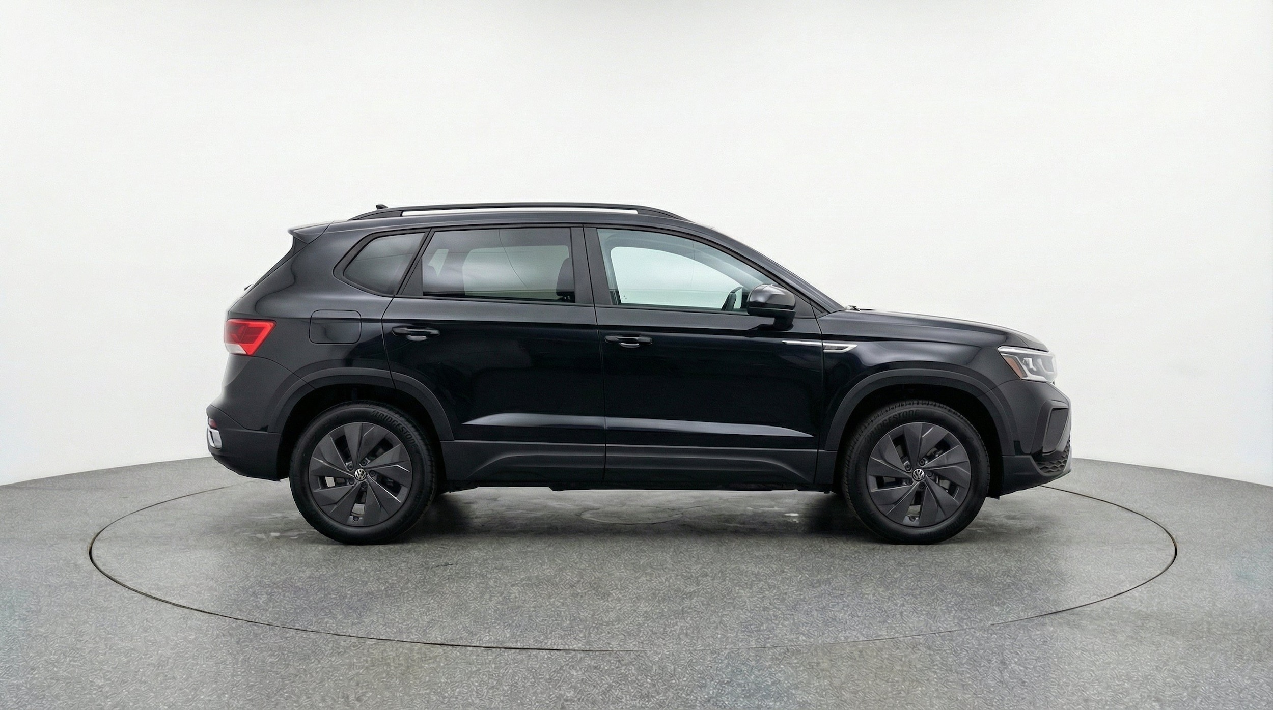 Thumbnail: 2026 Volkswagen Taos - 10