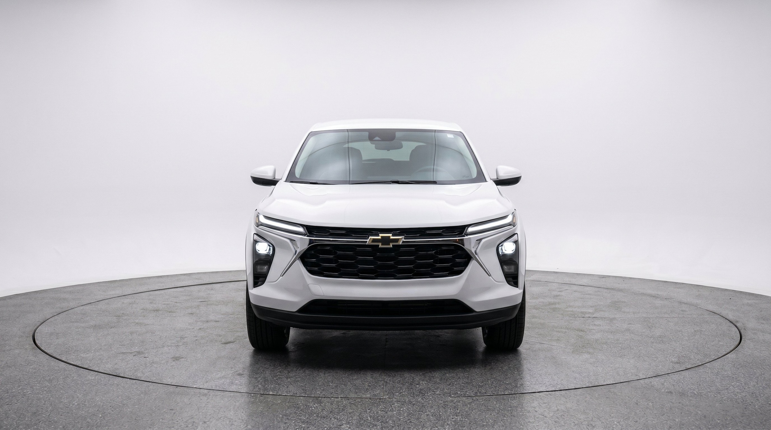 Thumbnail: 2025 Chevrolet Trax - 2