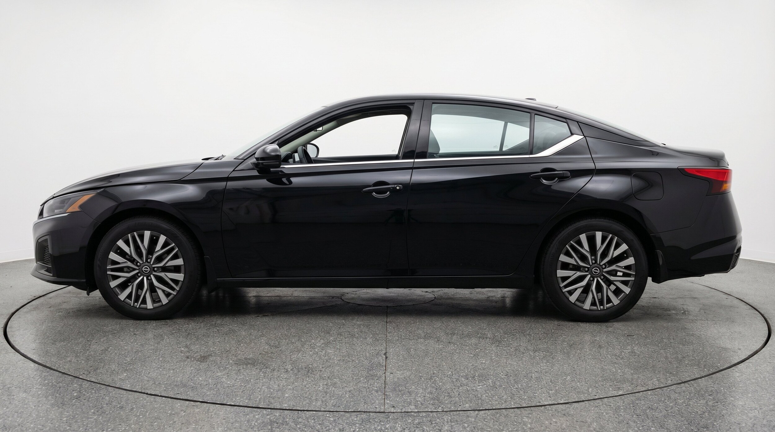 Thumbnail: 2026 Nissan Altima - 5