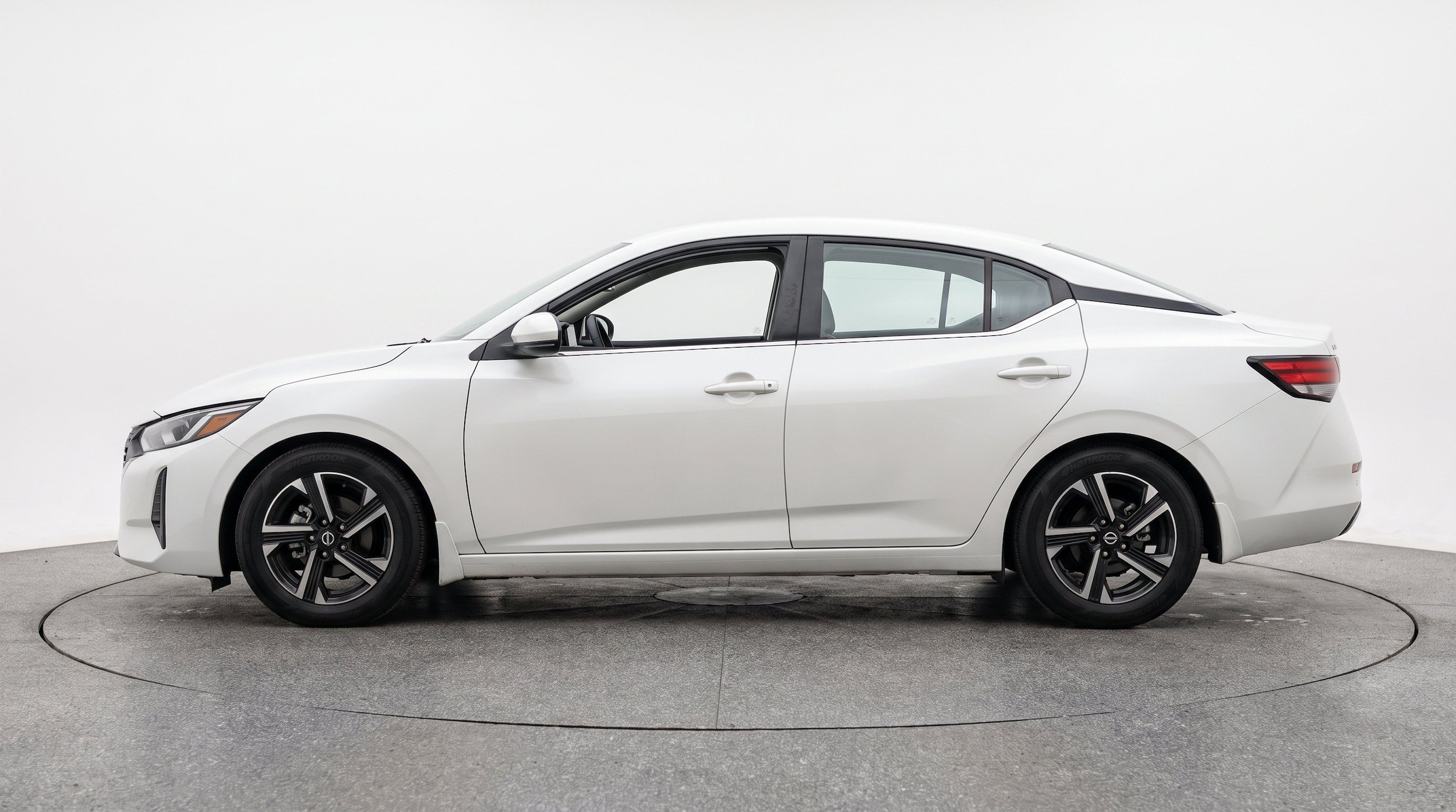 Thumbnail: 2025 Nissan Sentra - 5