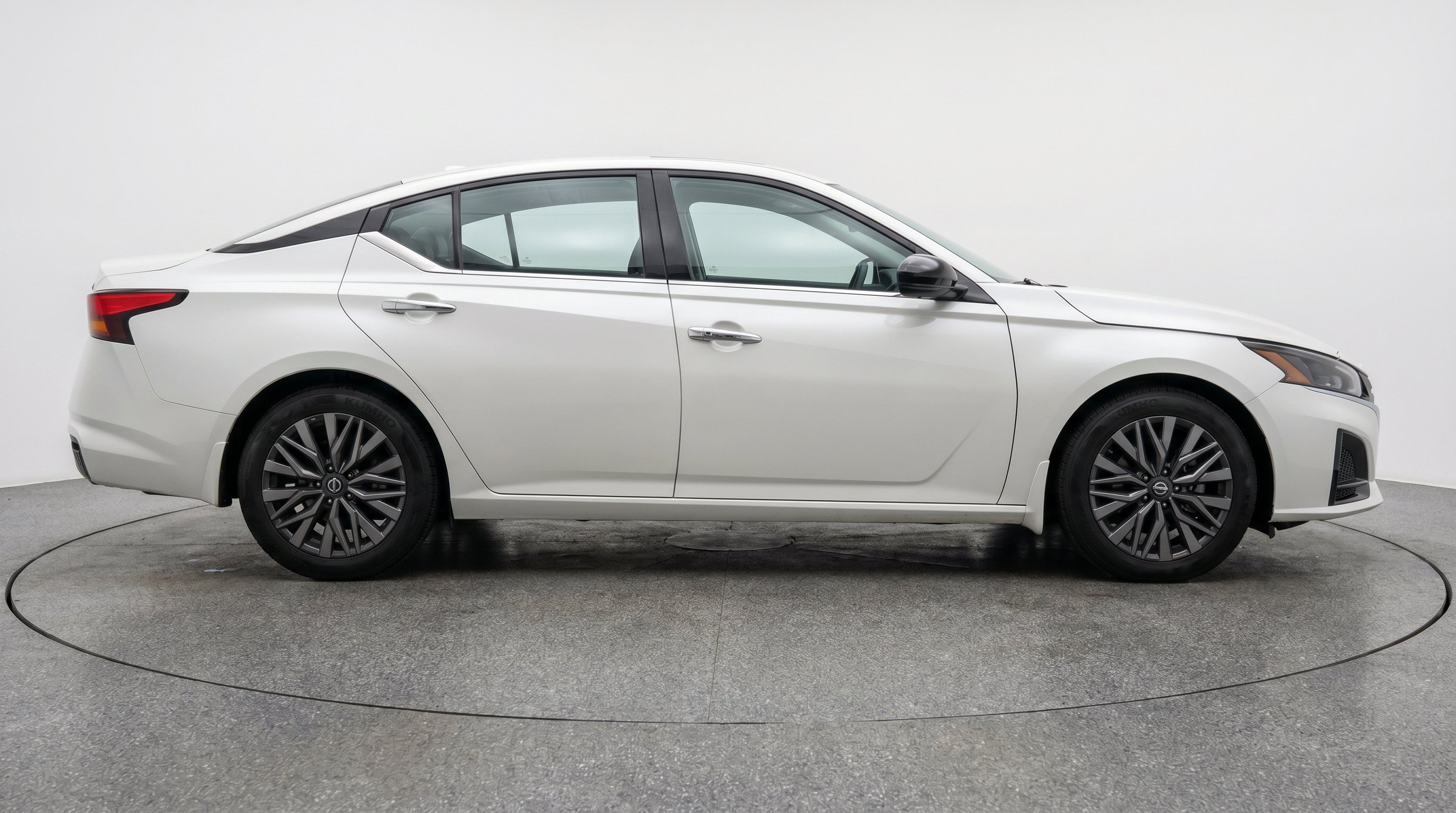 Thumbnail: 2025 Nissan Altima - 10