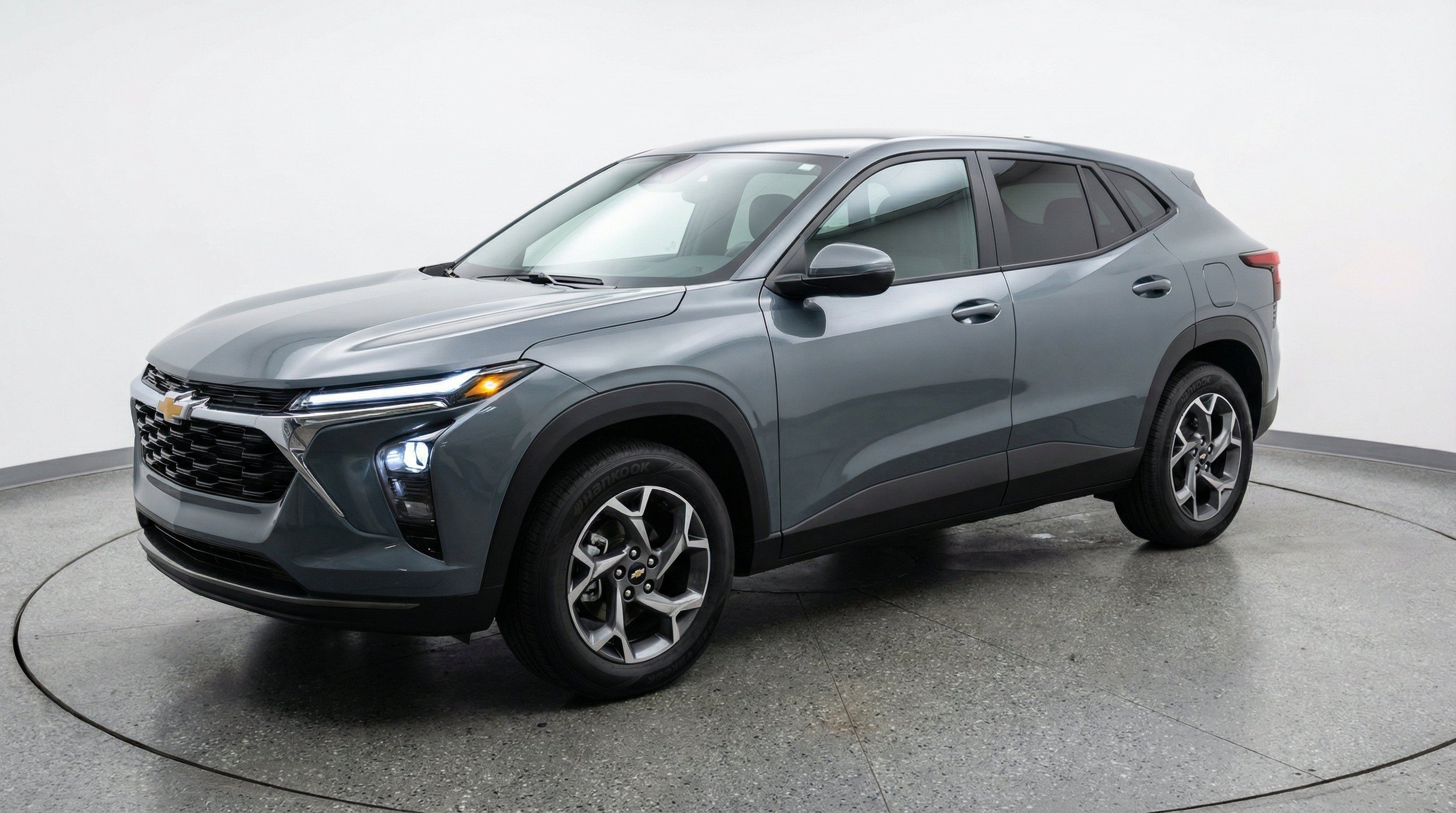 Thumbnail: 2025 Chevrolet Trax - 3