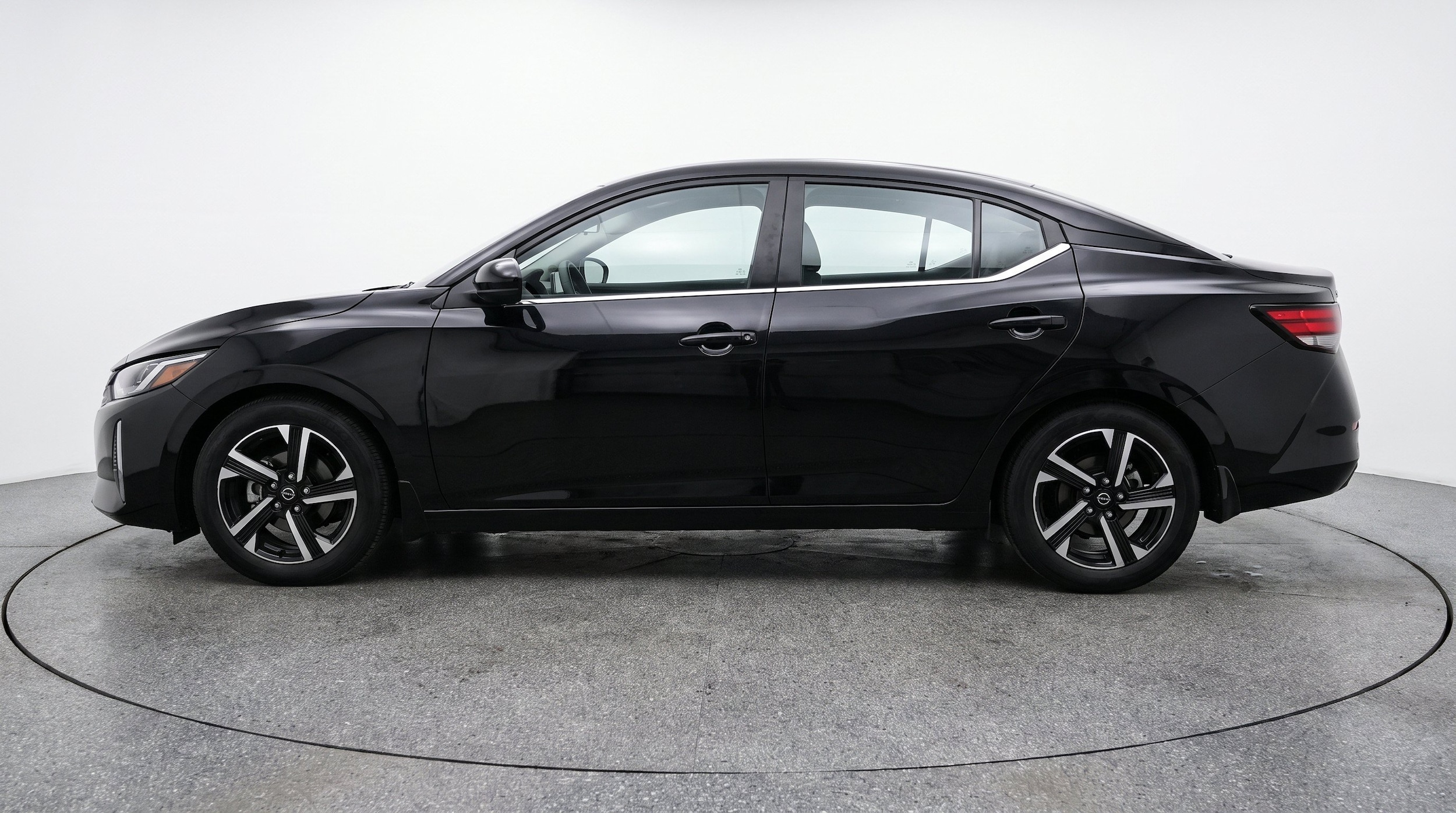 Thumbnail: 2025 Nissan Sentra - 5