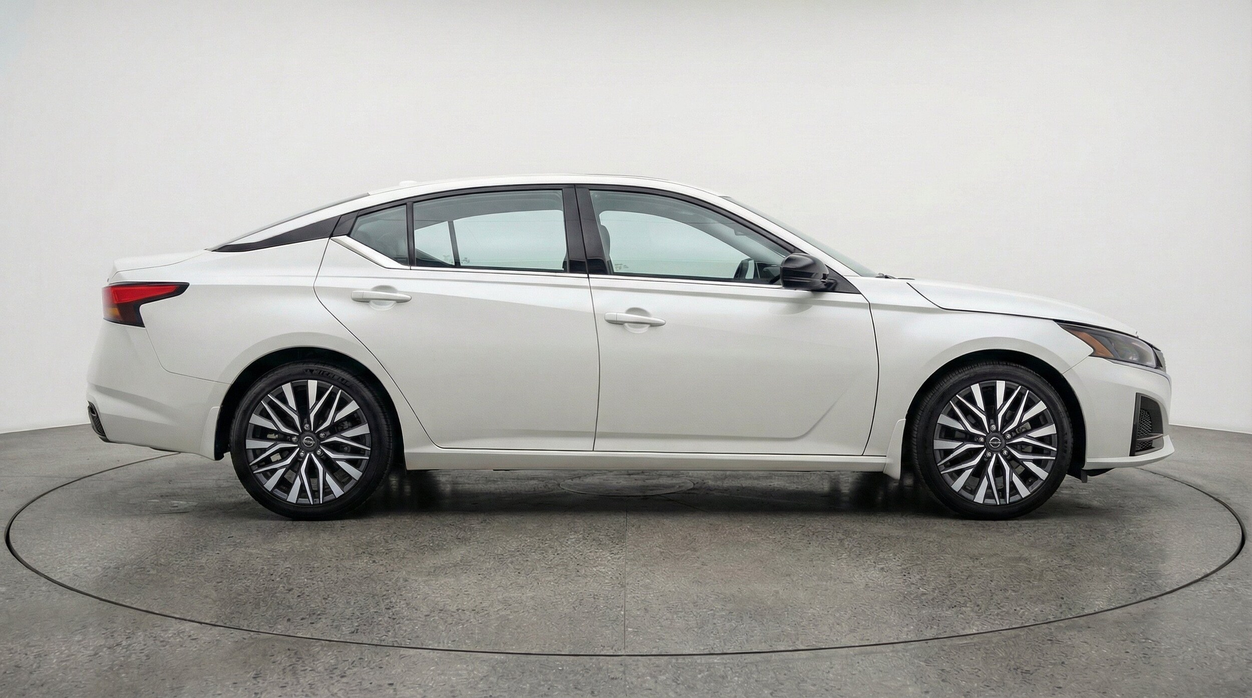 Thumbnail: 2025 Nissan Altima - 10