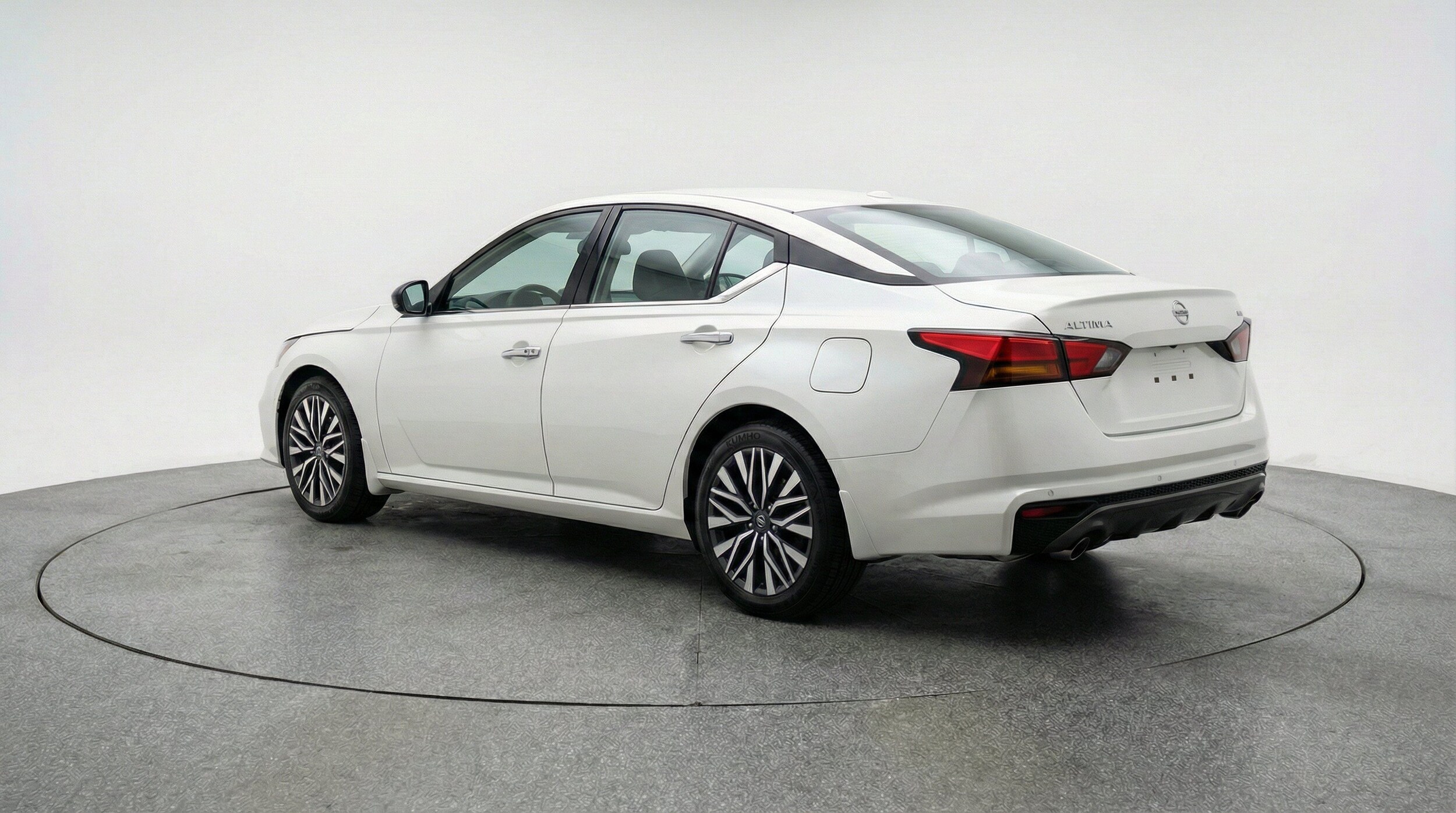 Thumbnail: 2025 Nissan Altima - 6