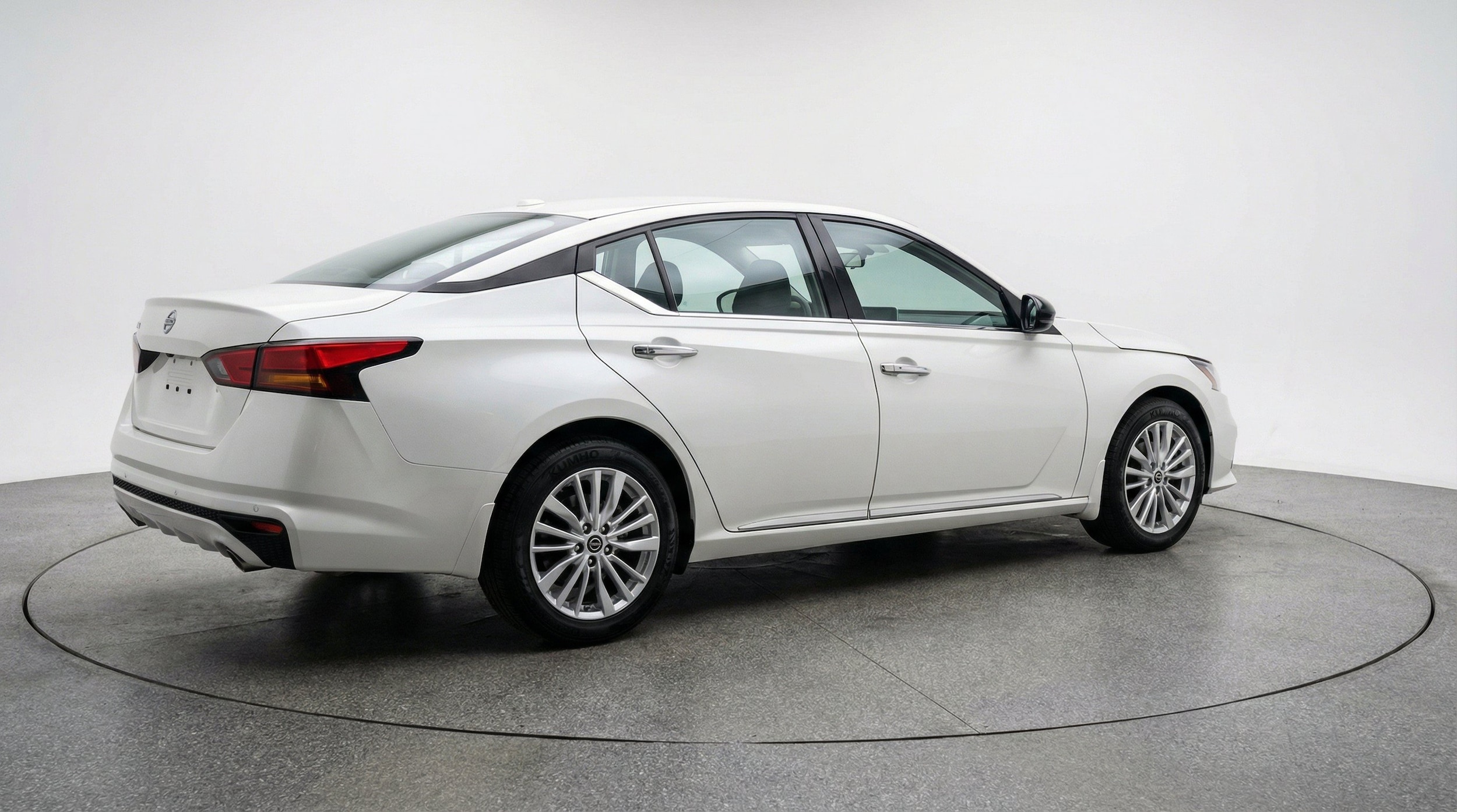 Thumbnail: 2025 Nissan Altima - 9
