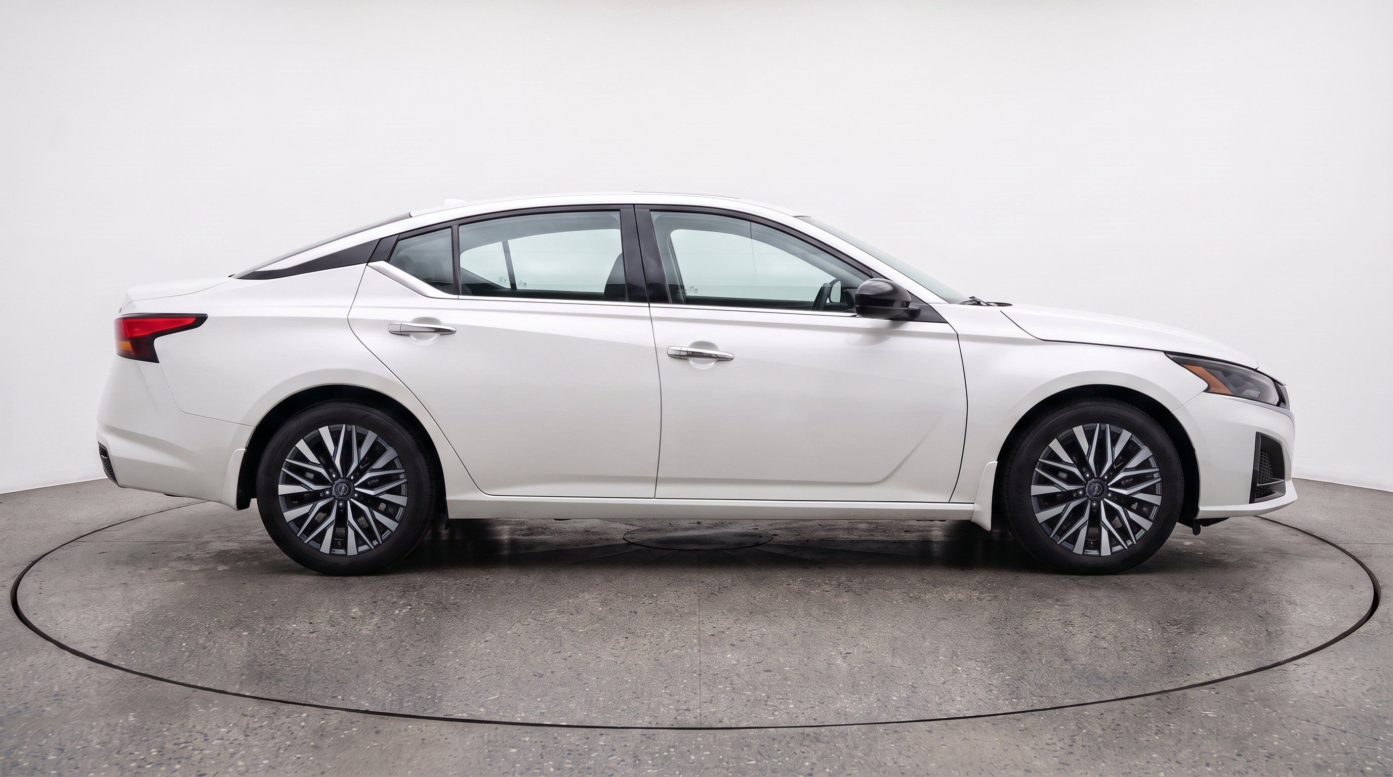 Thumbnail: 2025 Nissan Altima - 10