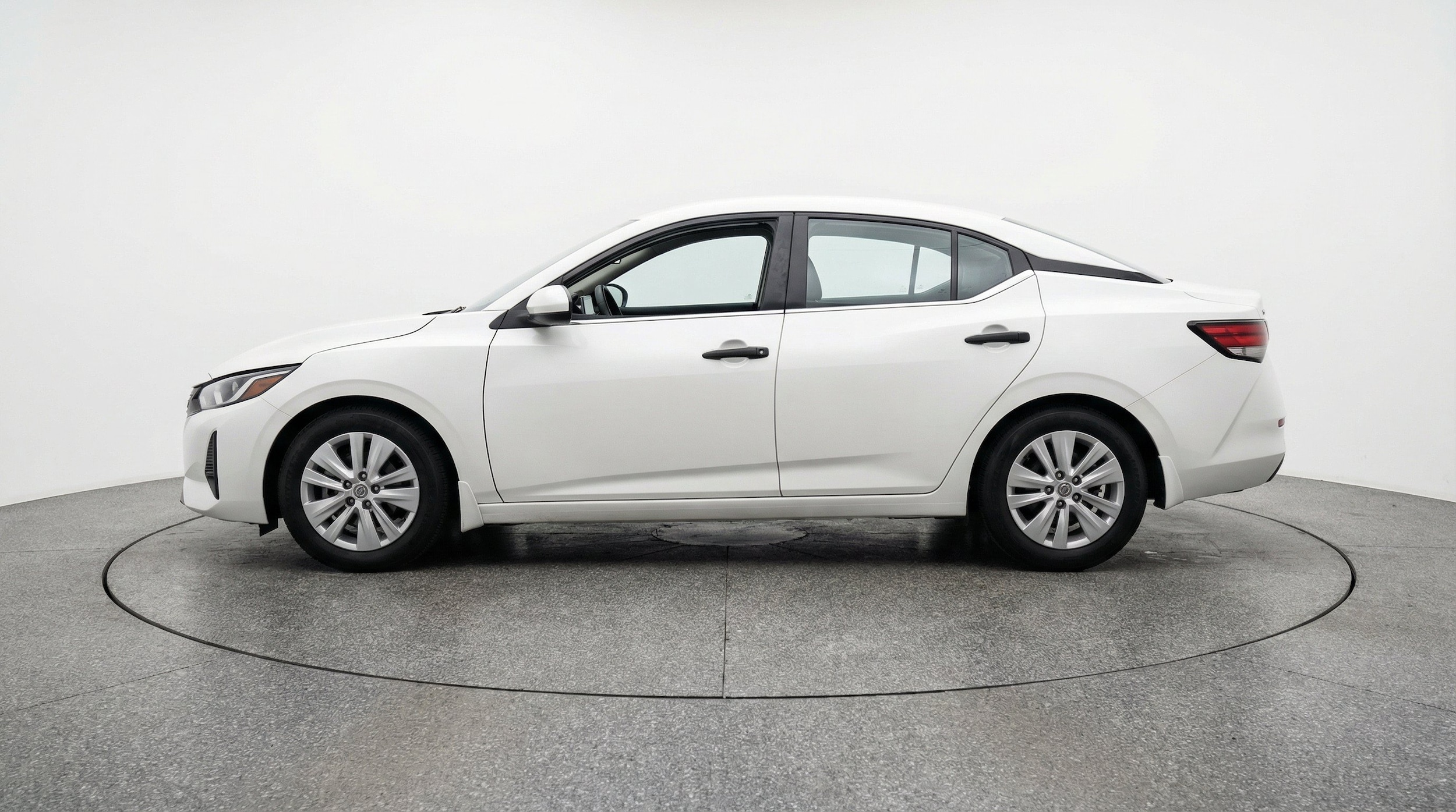Thumbnail: 2025 Nissan Sentra - 5