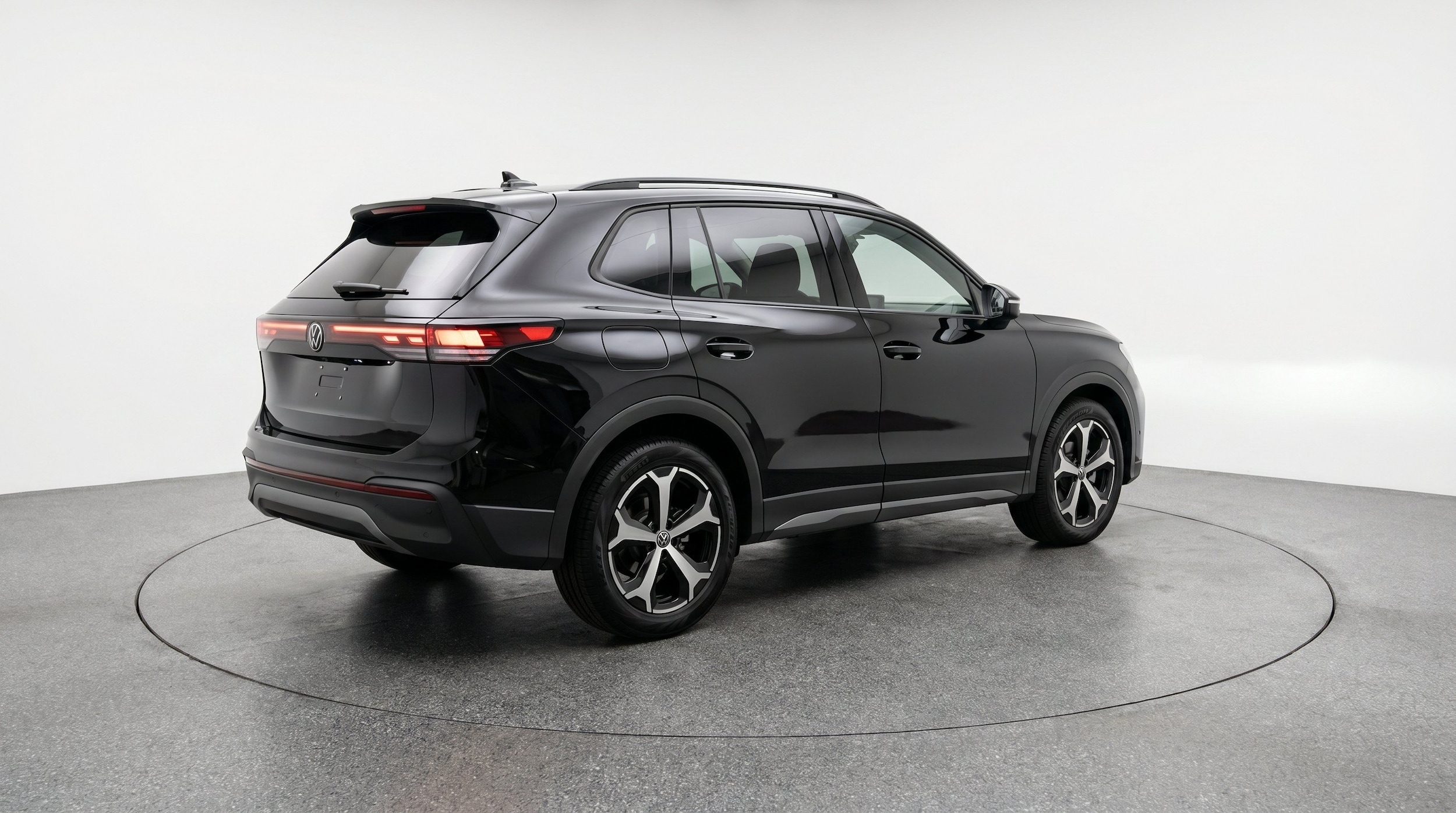 Thumbnail: 2026 Volkswagen Tiguan - 9