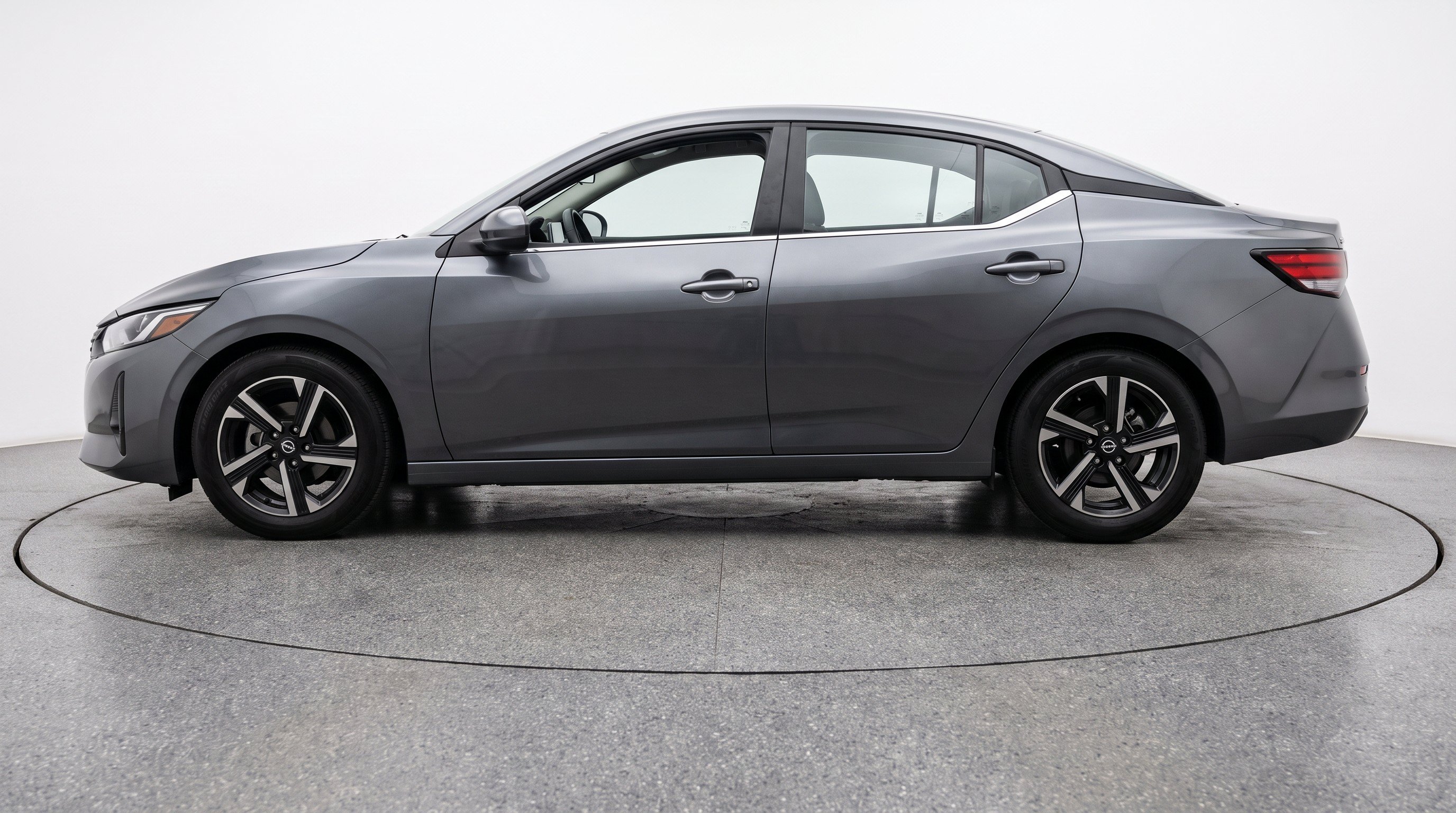 Thumbnail: 2025 Nissan Sentra - 5