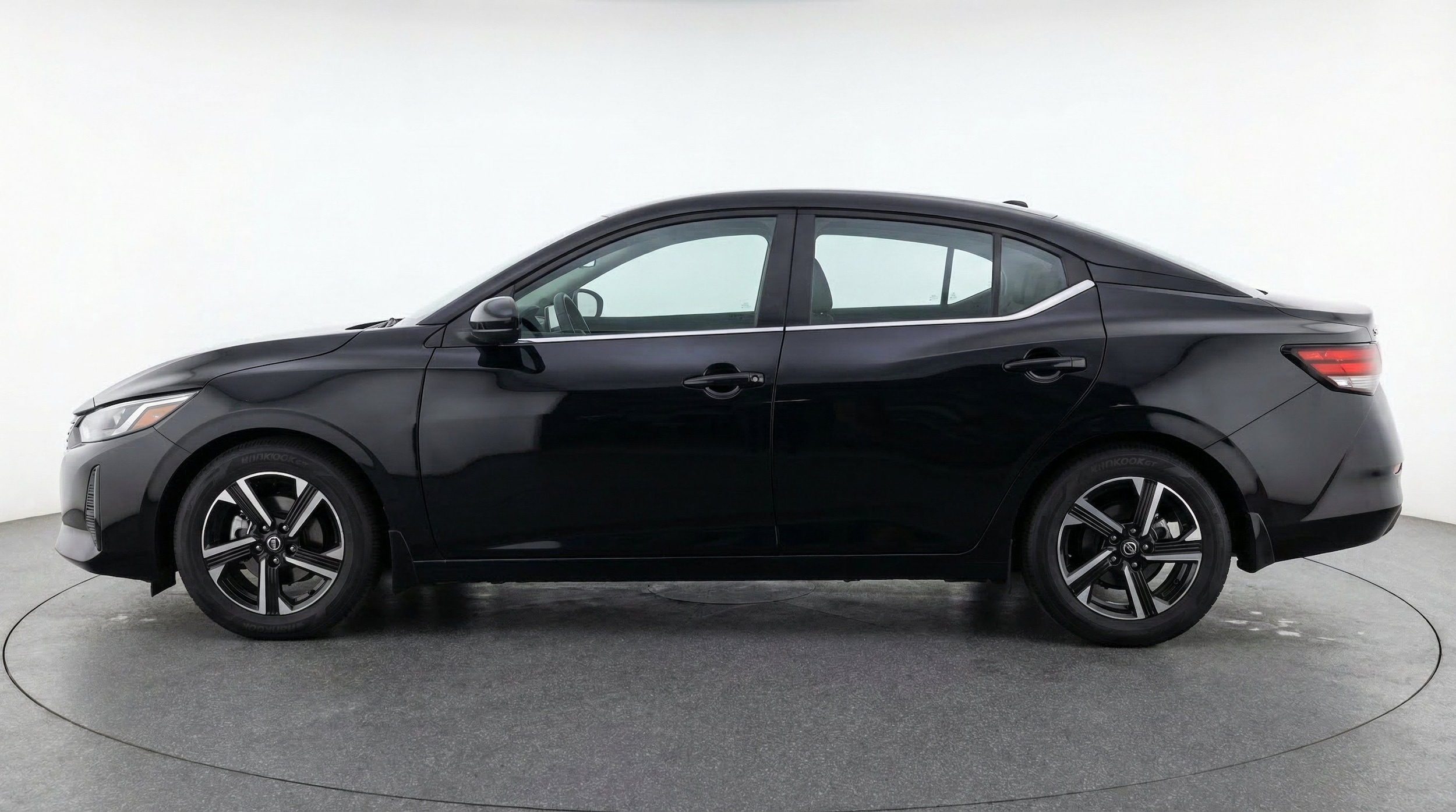 Thumbnail: 2025 Nissan Sentra - 5