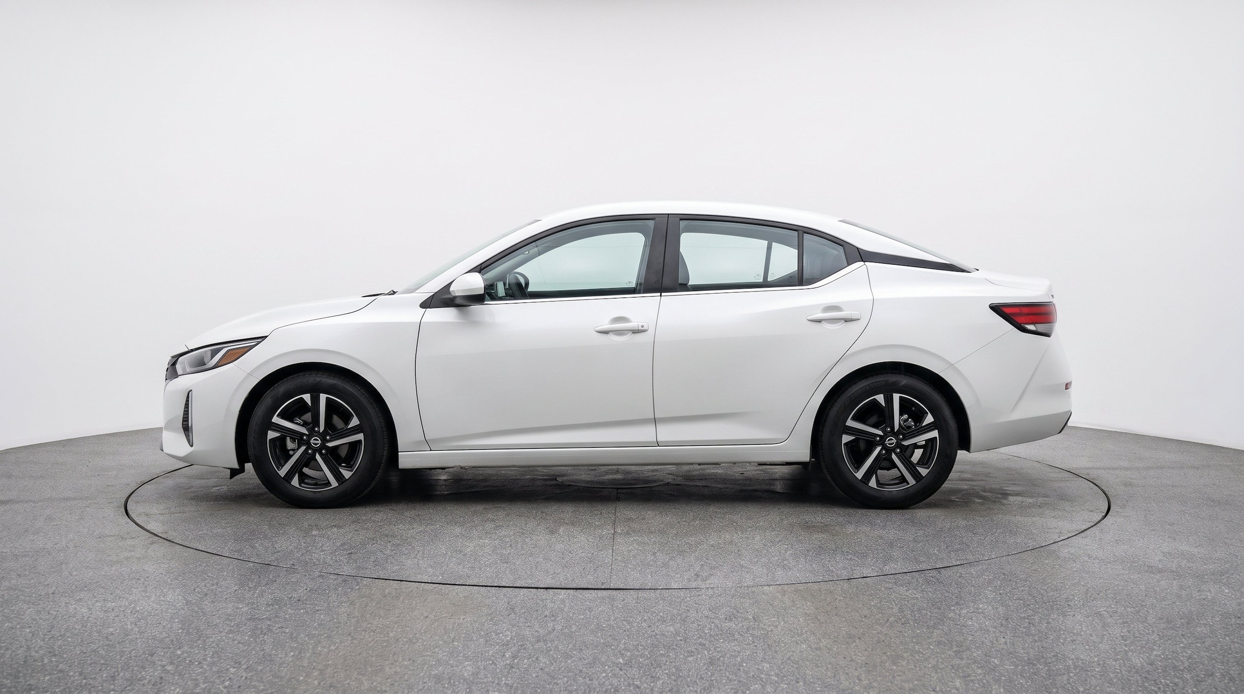 Thumbnail: 2025 Nissan Sentra - 5