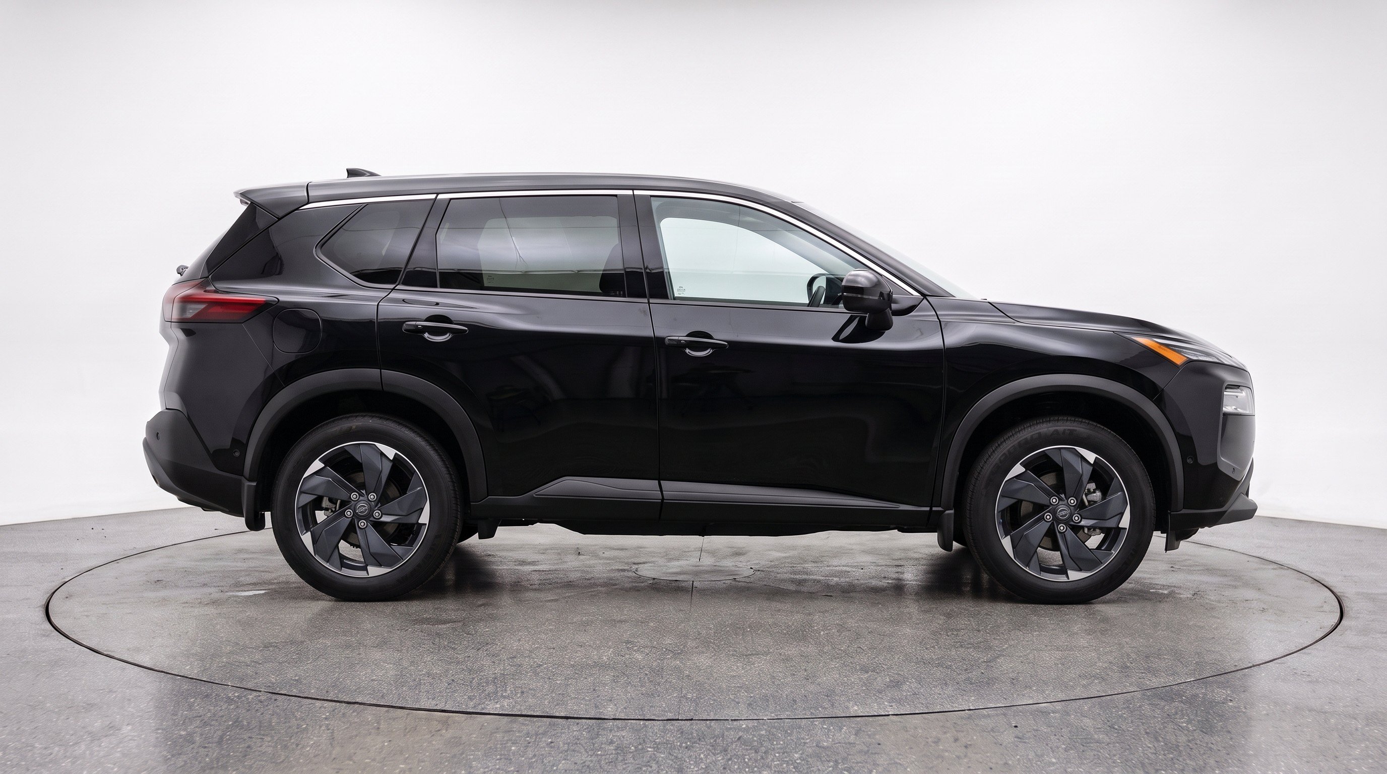 Thumbnail: 2025 Nissan Rogue - 10