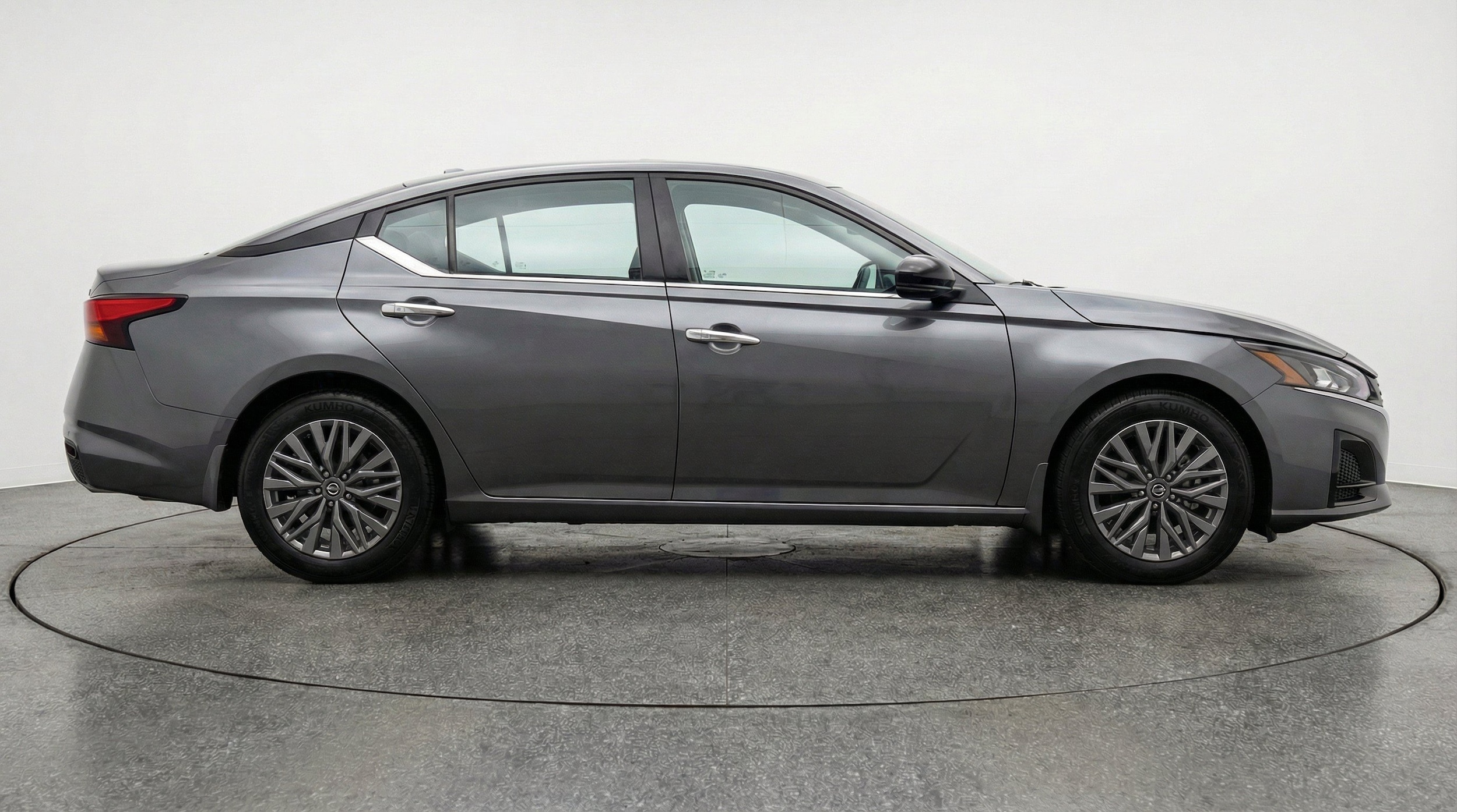 Thumbnail: 2025 Nissan Altima - 10