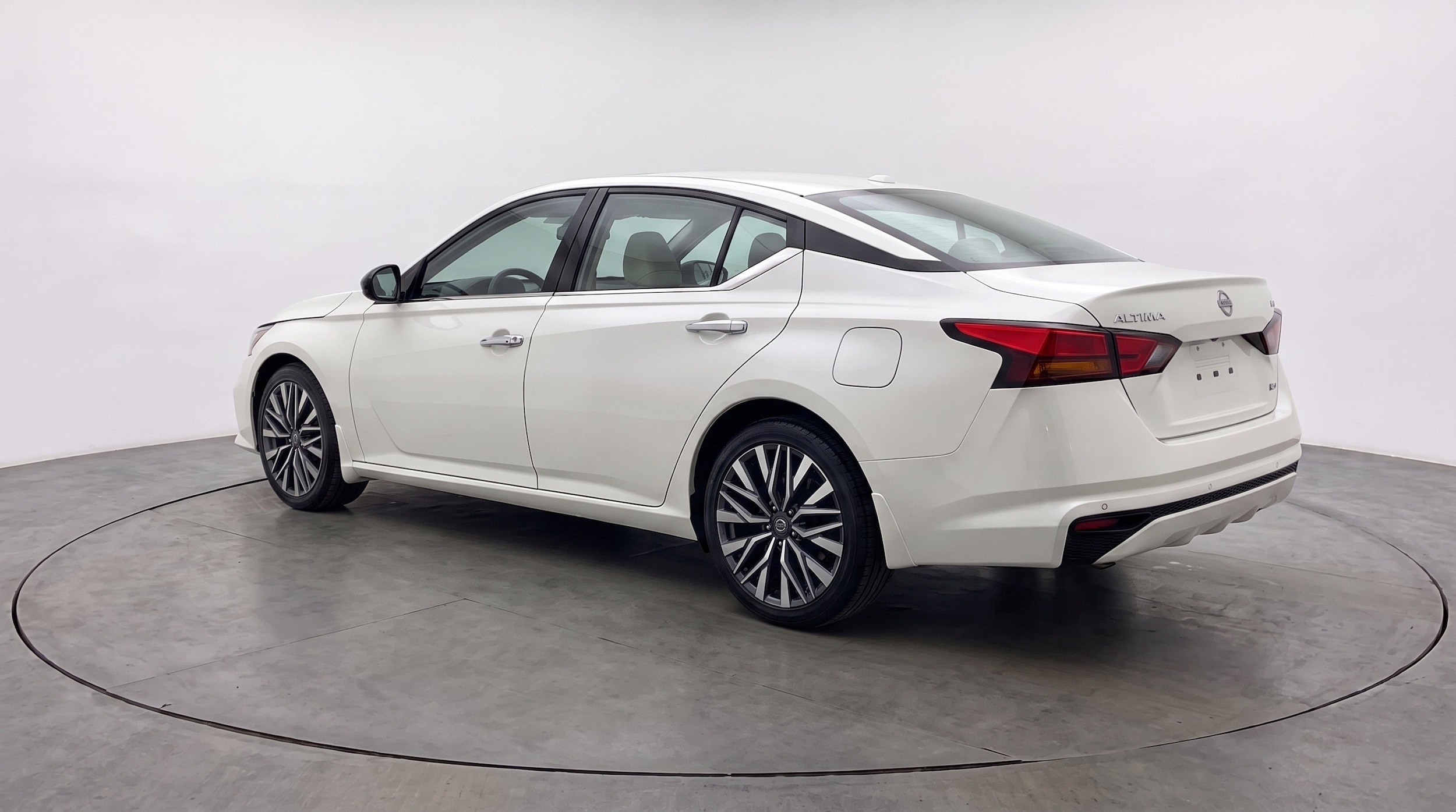 Thumbnail: 2025 Nissan Altima - 6
