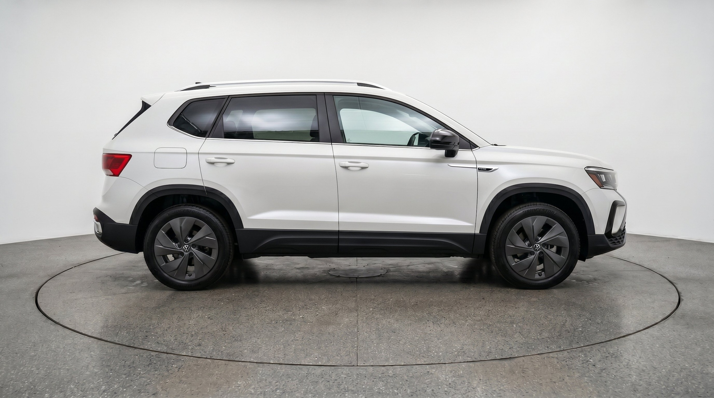 Thumbnail: 2026 Volkswagen Taos - 11