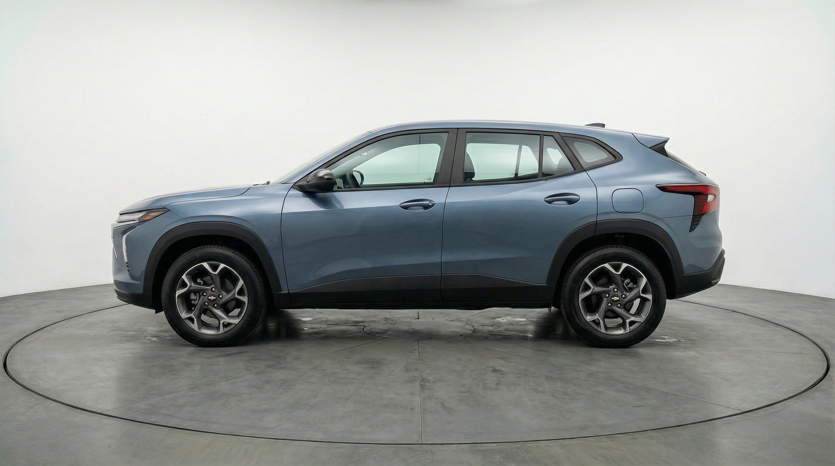 Thumbnail: 2025 Chevrolet Trax - 5