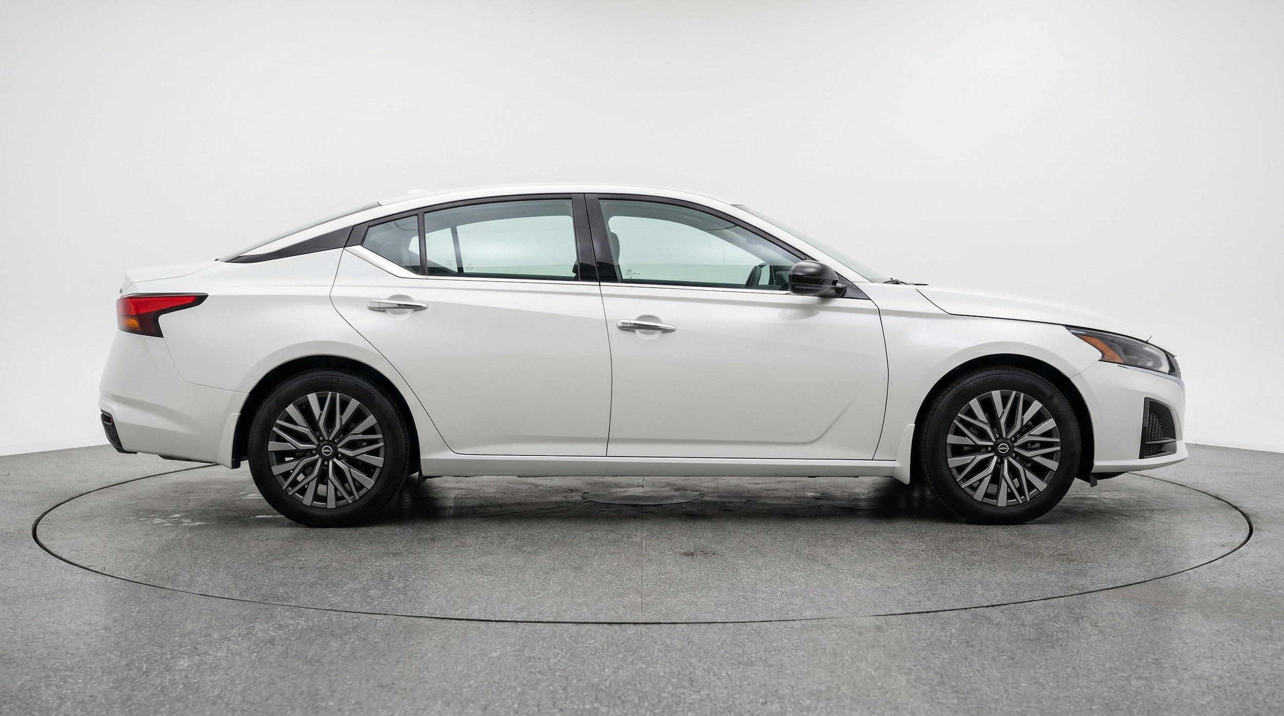Thumbnail: 2025 Nissan Altima - 10