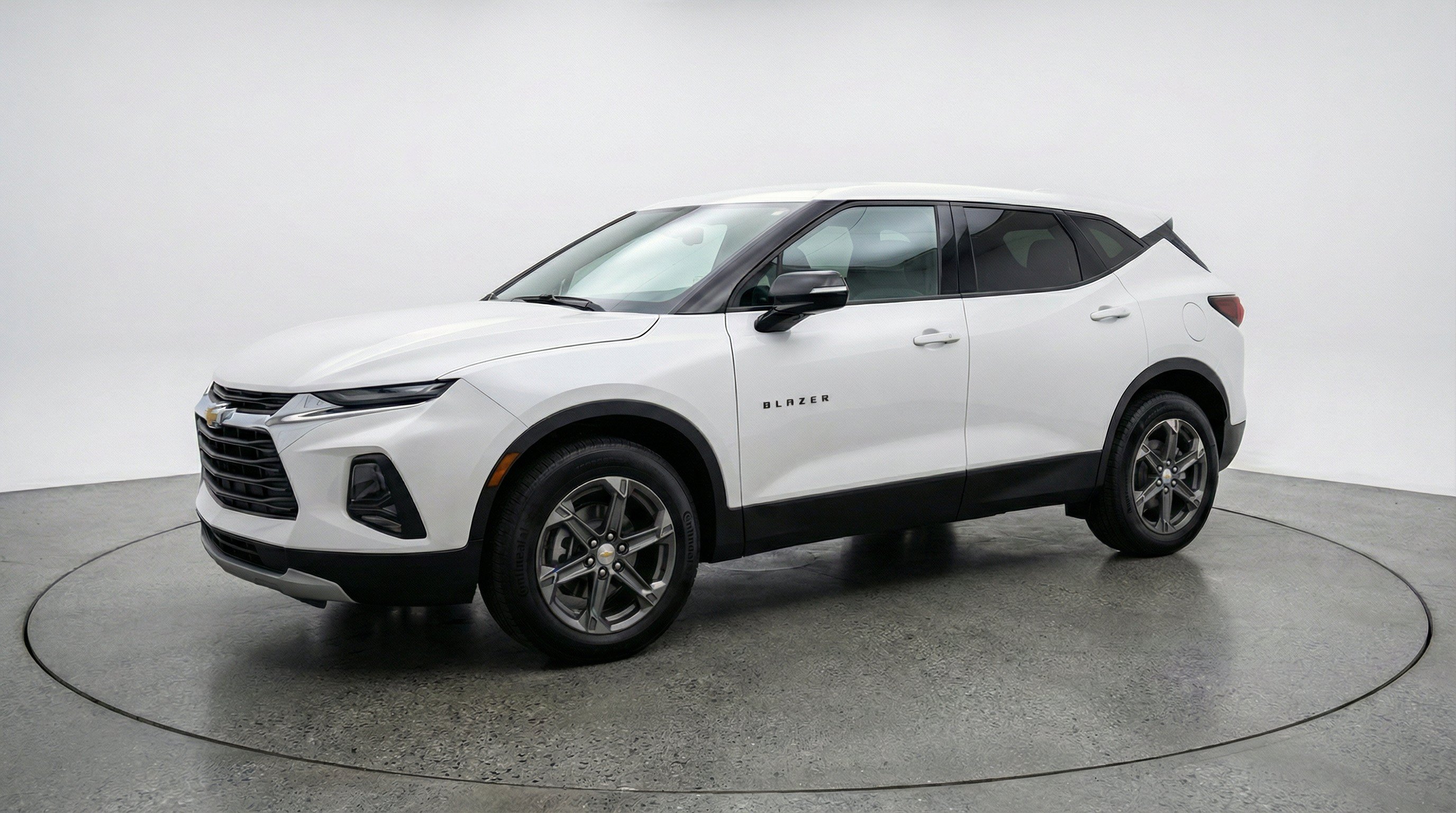 Thumbnail: 2026 Chevrolet Blazer - 3