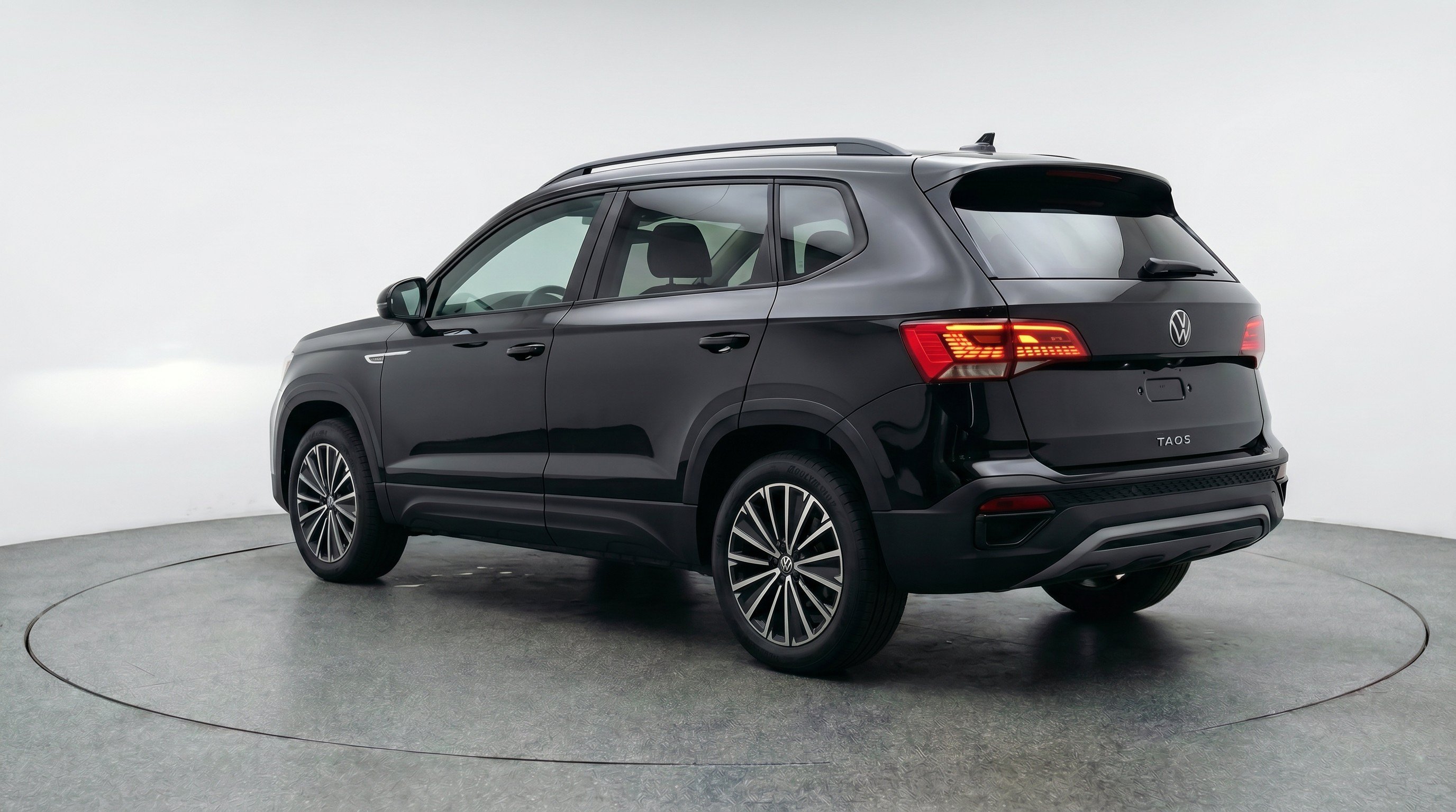 Thumbnail: 2026 Volkswagen Taos - 6