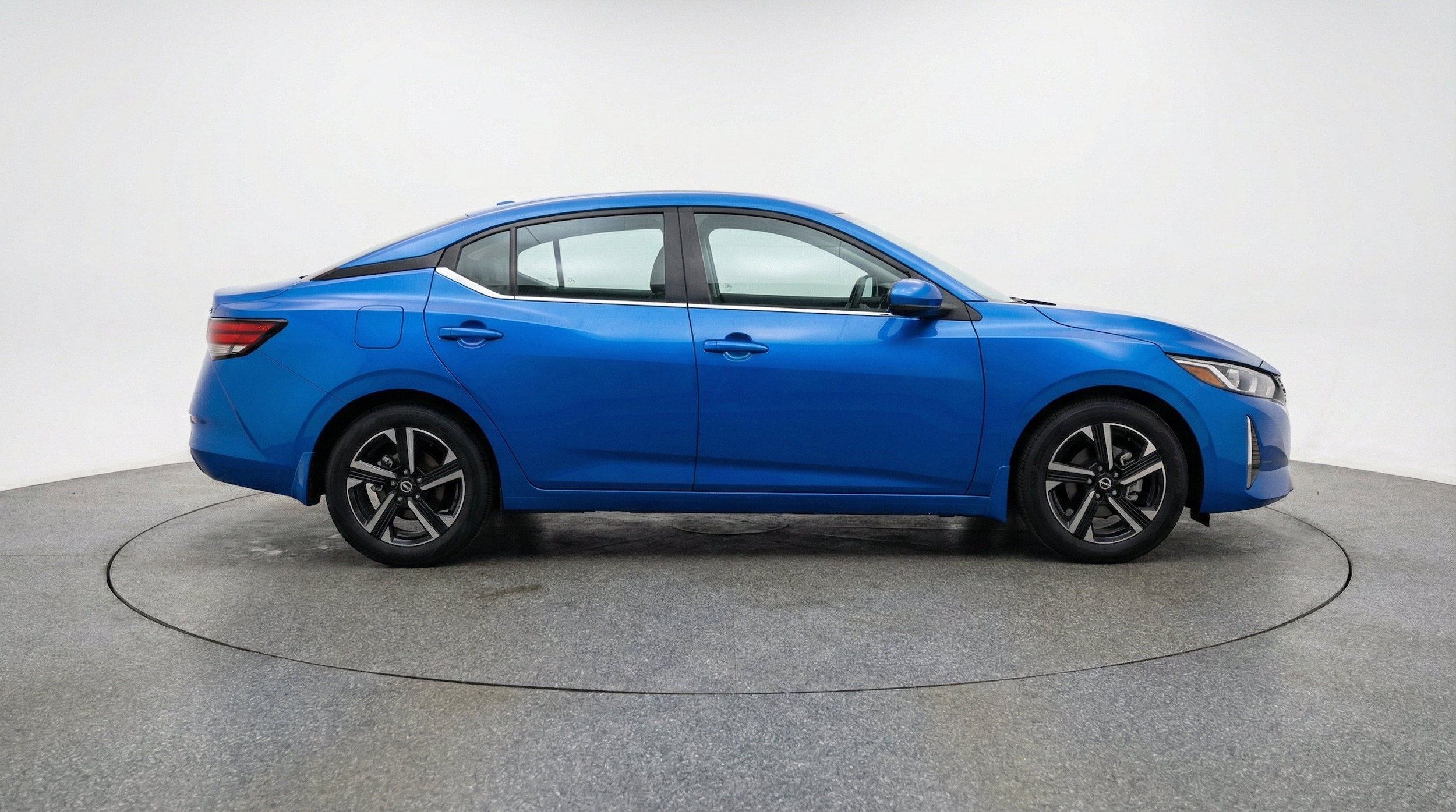 Thumbnail: 2025 Nissan Sentra - 10